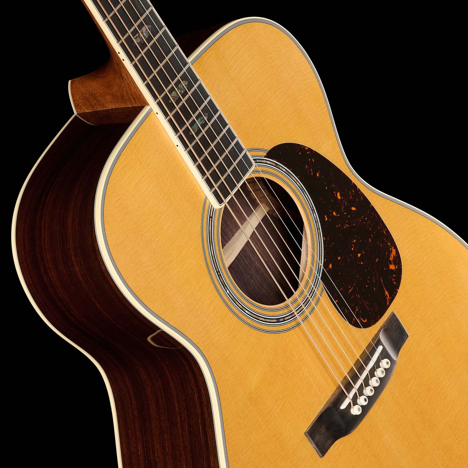 Fichtendecke der Martin Guitar J40 Westerngitarre
