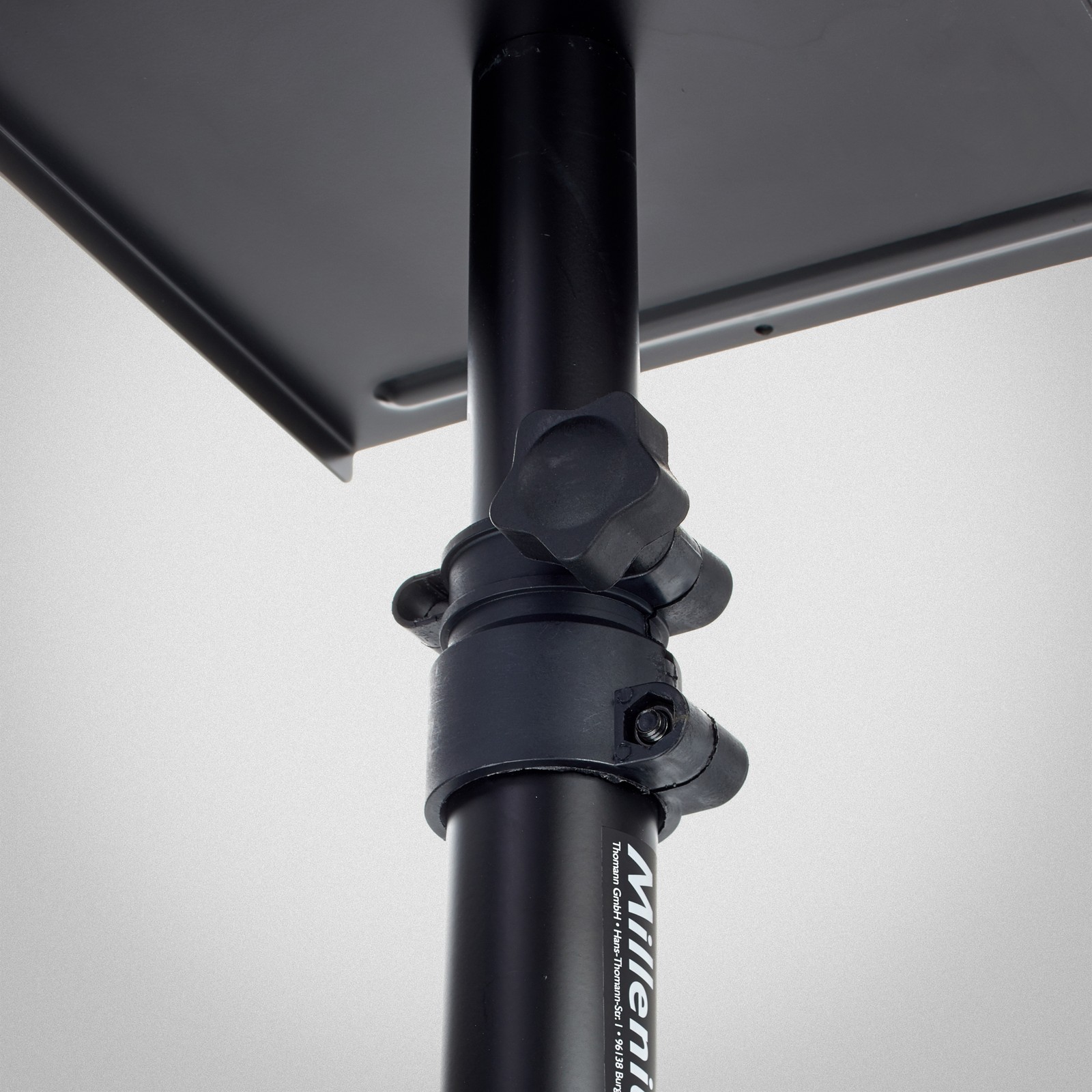 Detail des Millenium Desktop Monitor Mount DM1