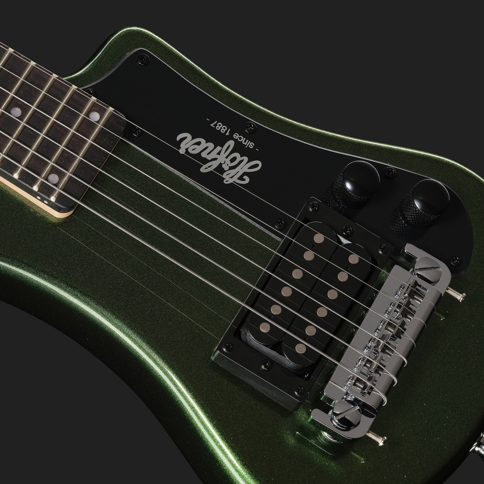 Höfner Shorty Cadillac Green Decke, Korpus aus Linde