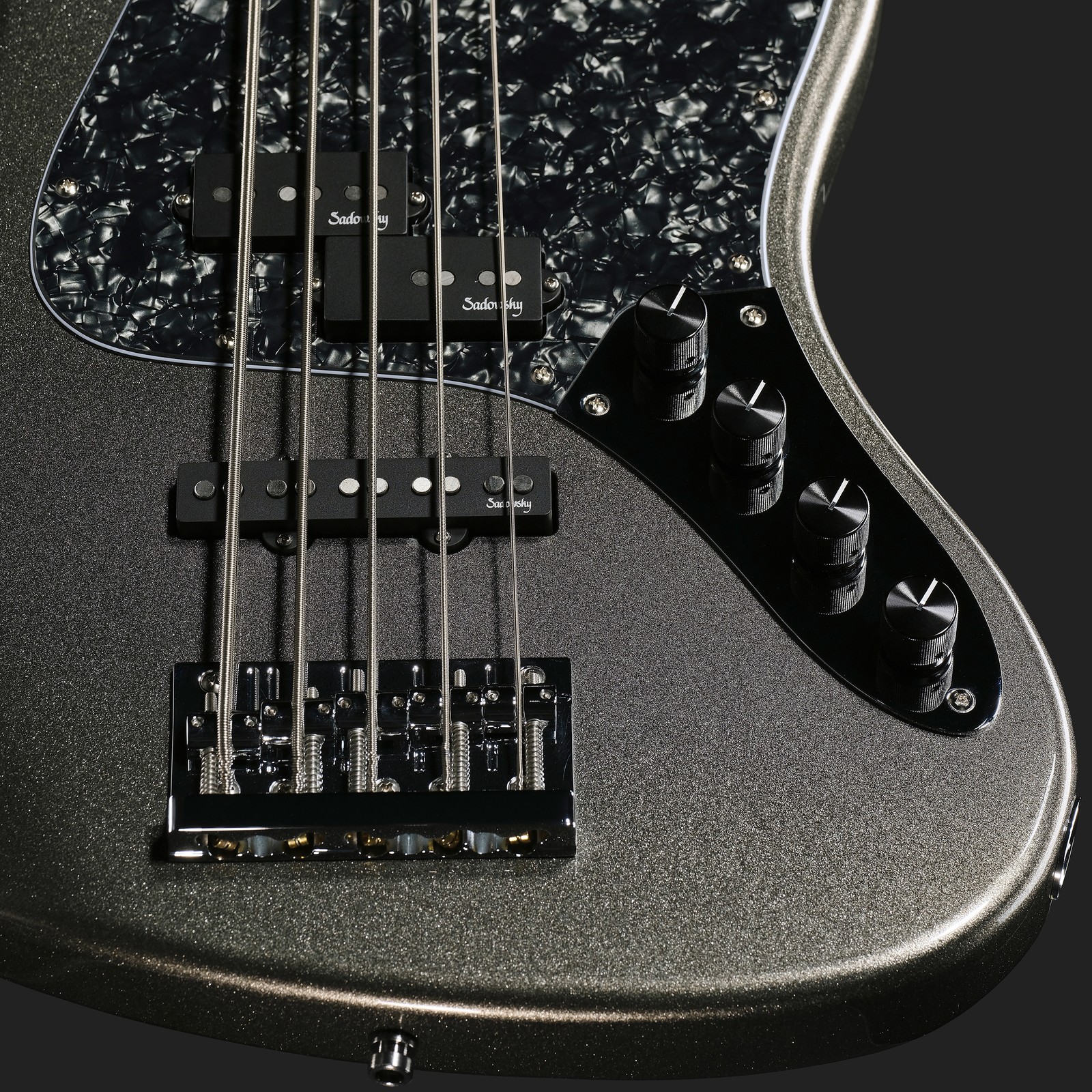 Sadowsky MetroExp 21 Hyb PJ 5 RM SIL, five-string bass guitar, top