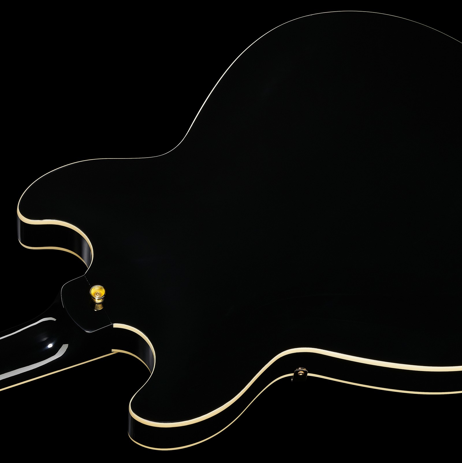 strap button on the back of the Harley Benton HB-35Plus Black