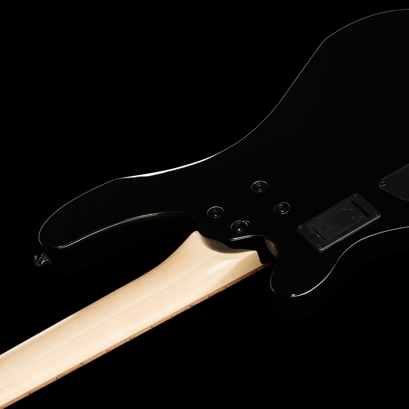 Rückseite des Harley Benton B-450 Black Progressive Serie E-Bass
