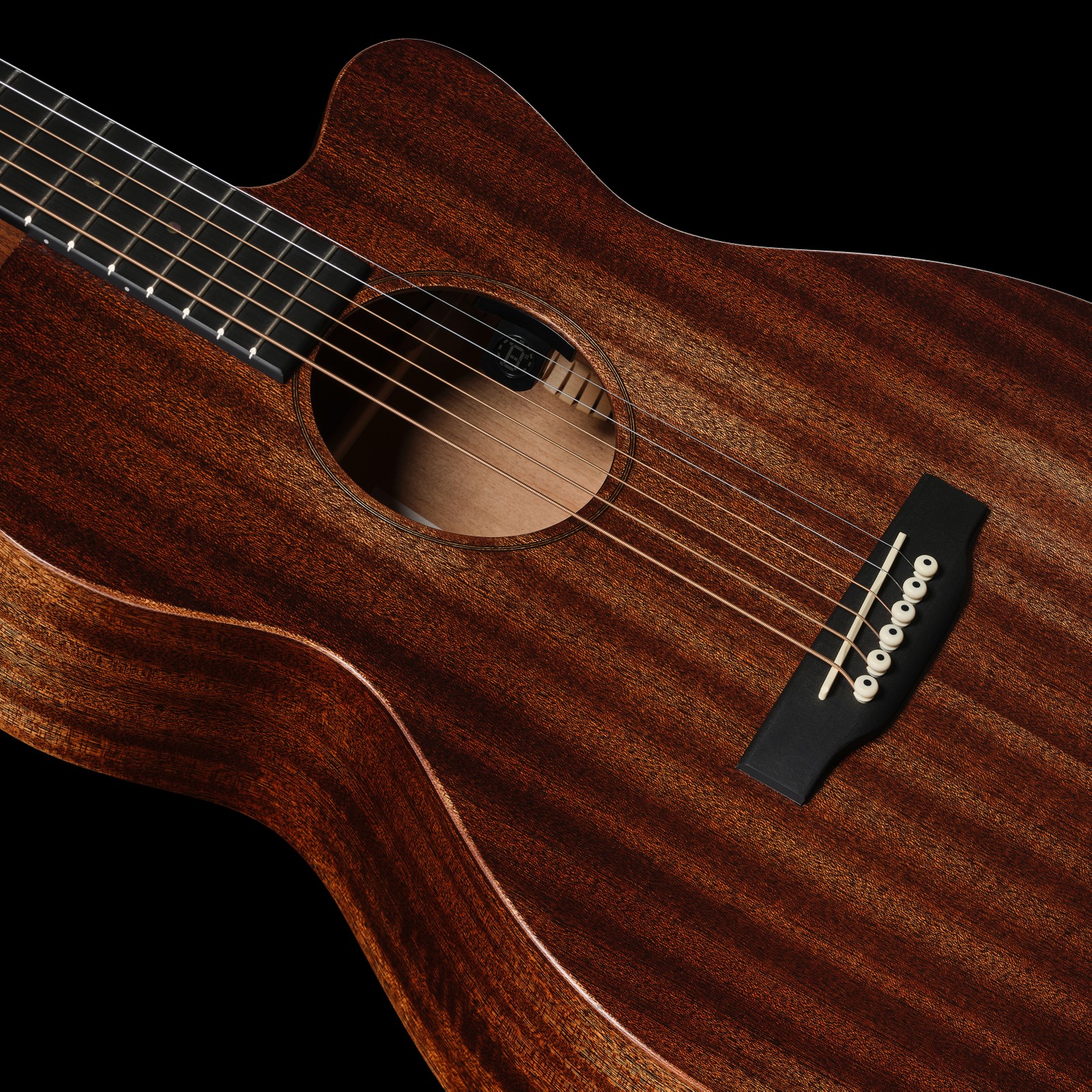 Sapele-Decke der Martin Guitar 000C Jr E StreetMaster Westerngitarre