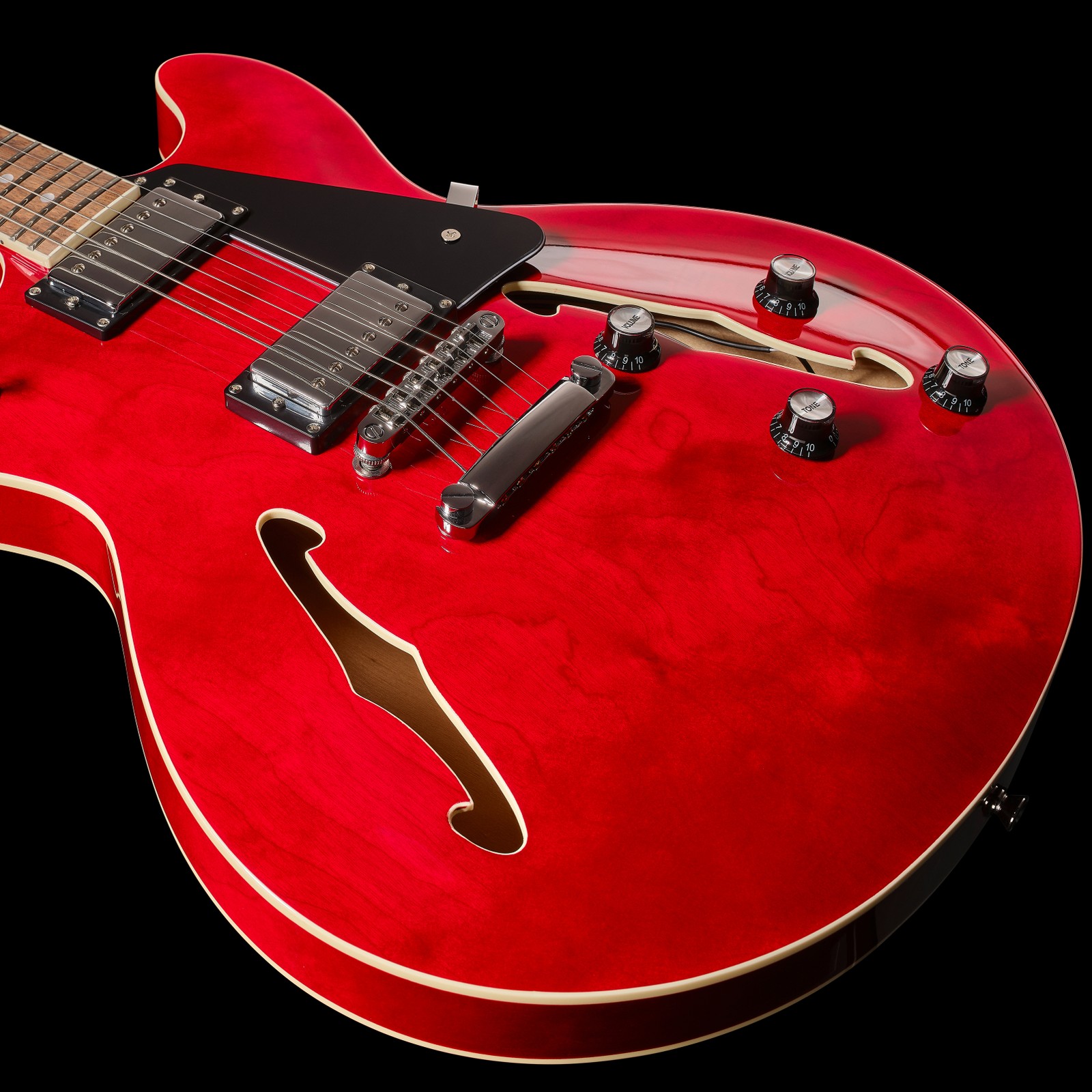 Decke mit Tonabnehmern der Harley Benton Hb35 Ch Vintage Series E-Gitarre