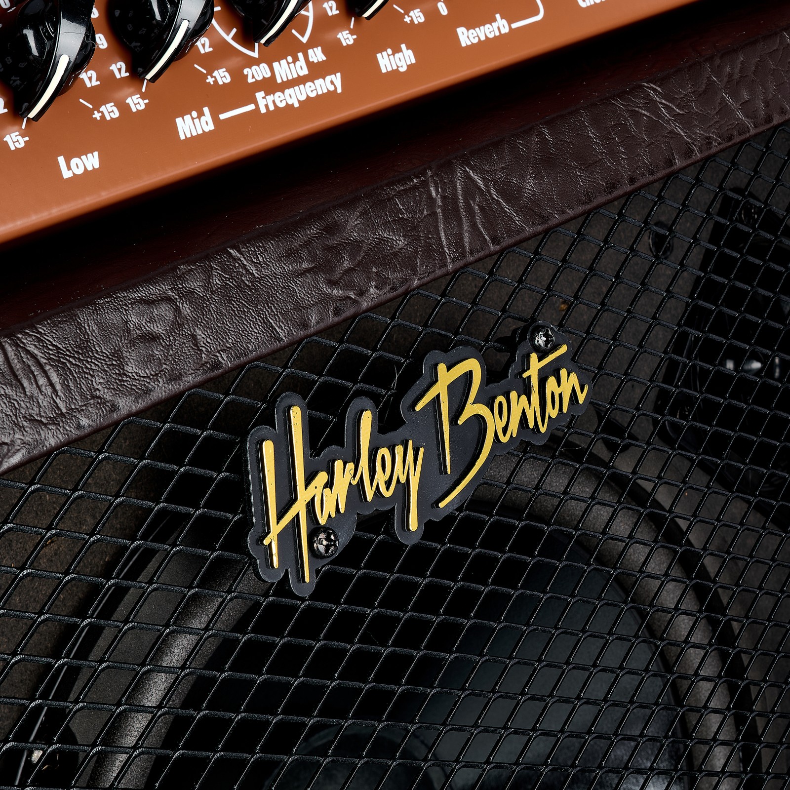 Harley Benton Logo am HBAC-20 Akustik Gitarrencombo