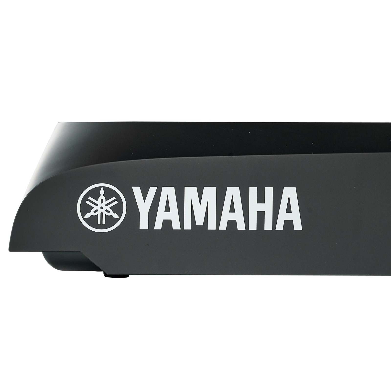 Yamaha DGX-670 schwarz Rückansicht Logo