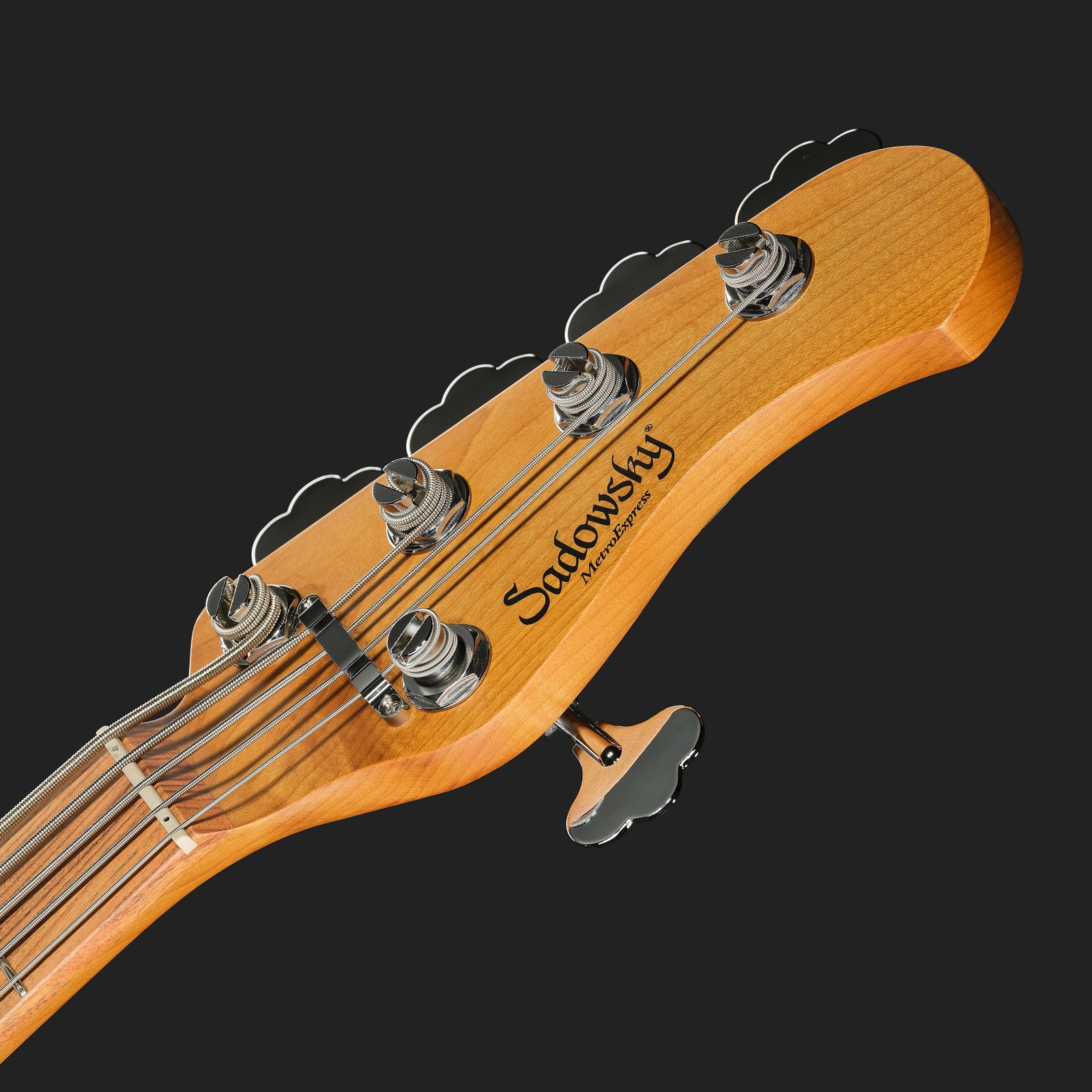 Sadowsky MetroExp 21 HybPJ 5 Morado SIL, five-string bass guitar, headstock