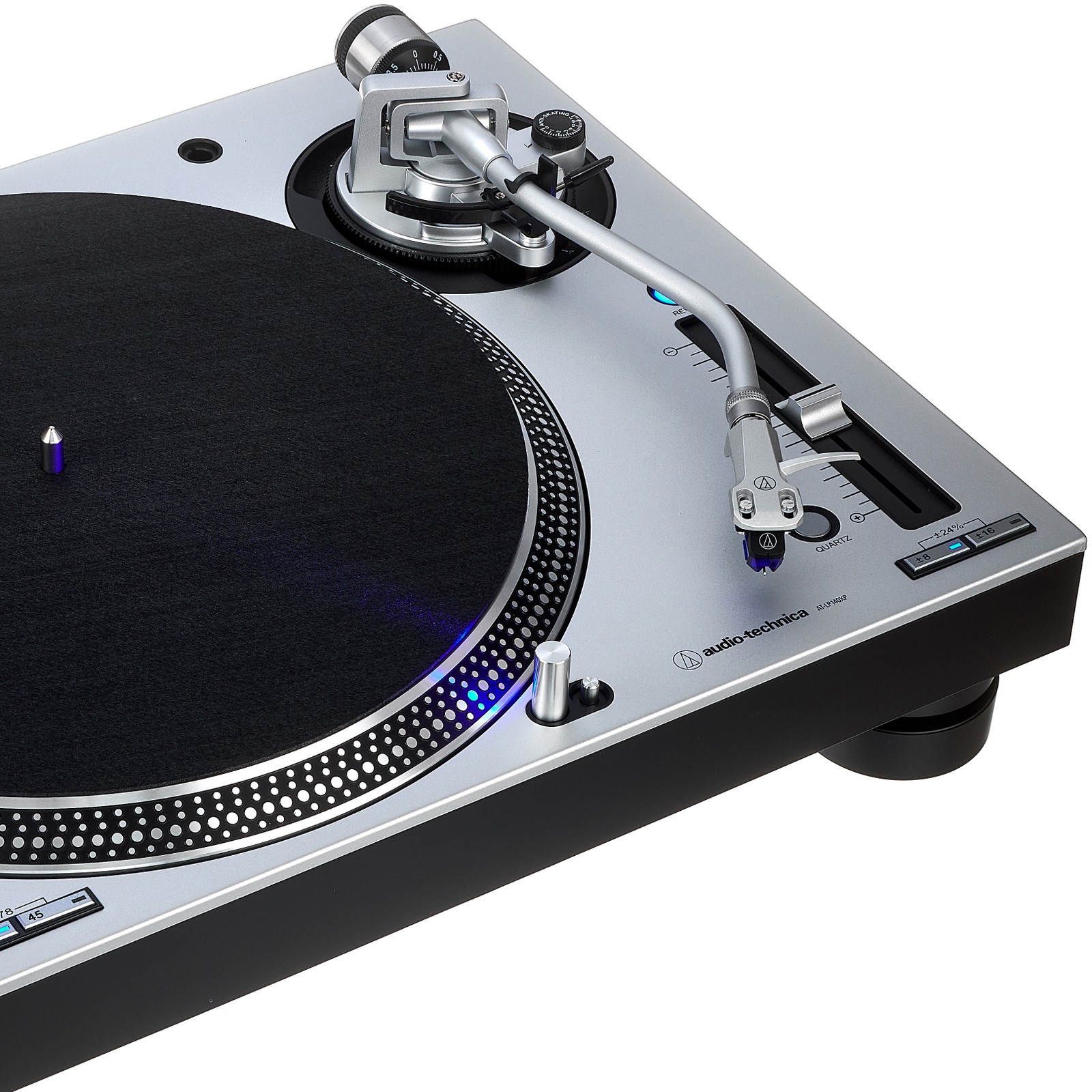 Tonarm mit Nadel des Audio-Technica AT-LP140XP Silver