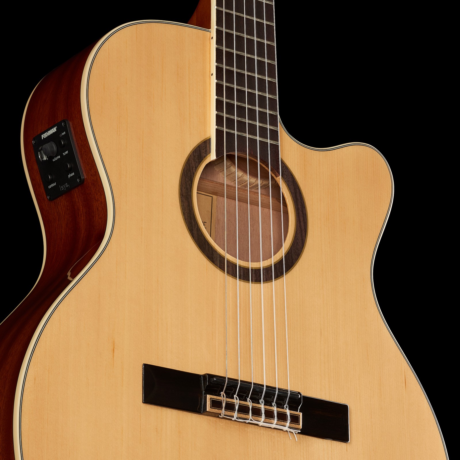 Korpus der Harley Benton Santos Series C-40SCE NT Konzertgitarre mit Tonabenhmer