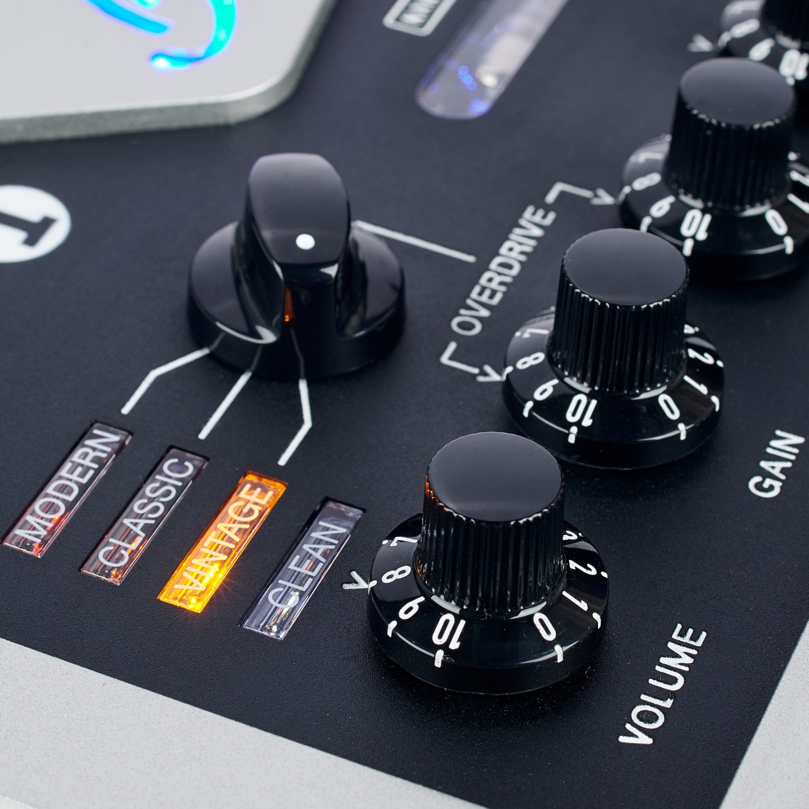 Mode selection on the BluGuitar Amp1 Mercury Edition