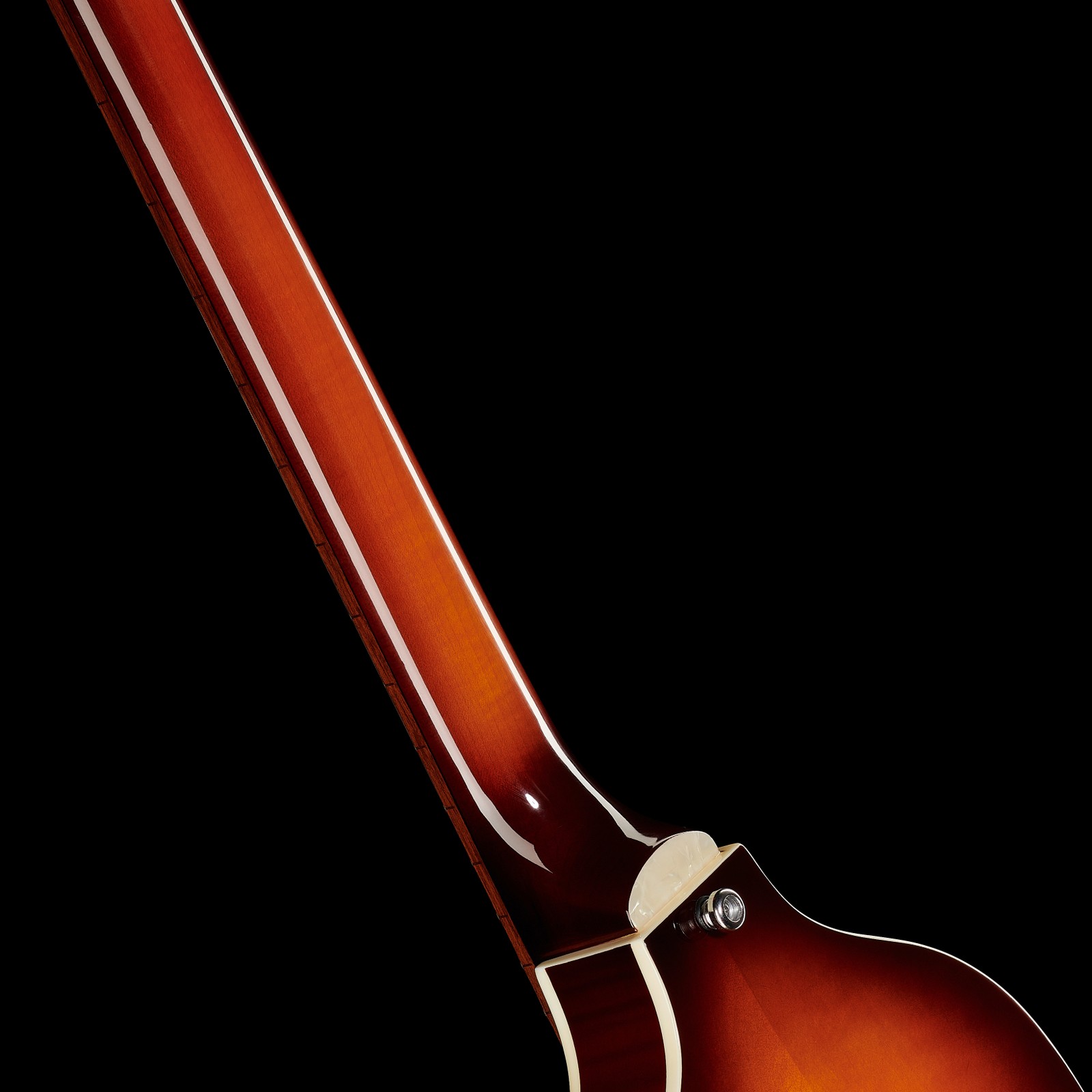 Neck on the Hofner Ignition cavern SE violin bass