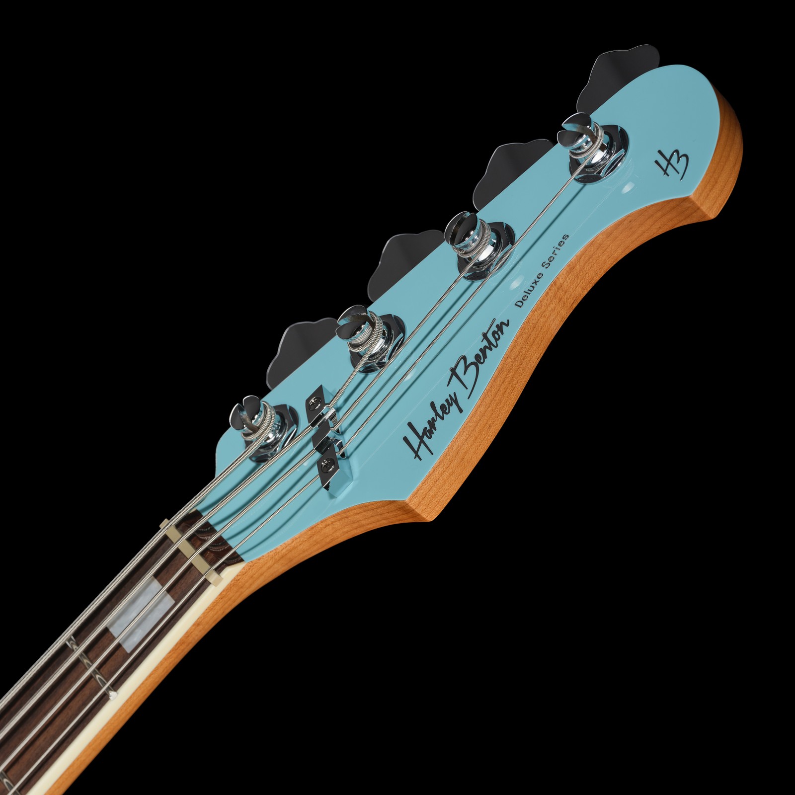 4-Saiter Bassgitarre Kopfplatte im Matched Headstock Design