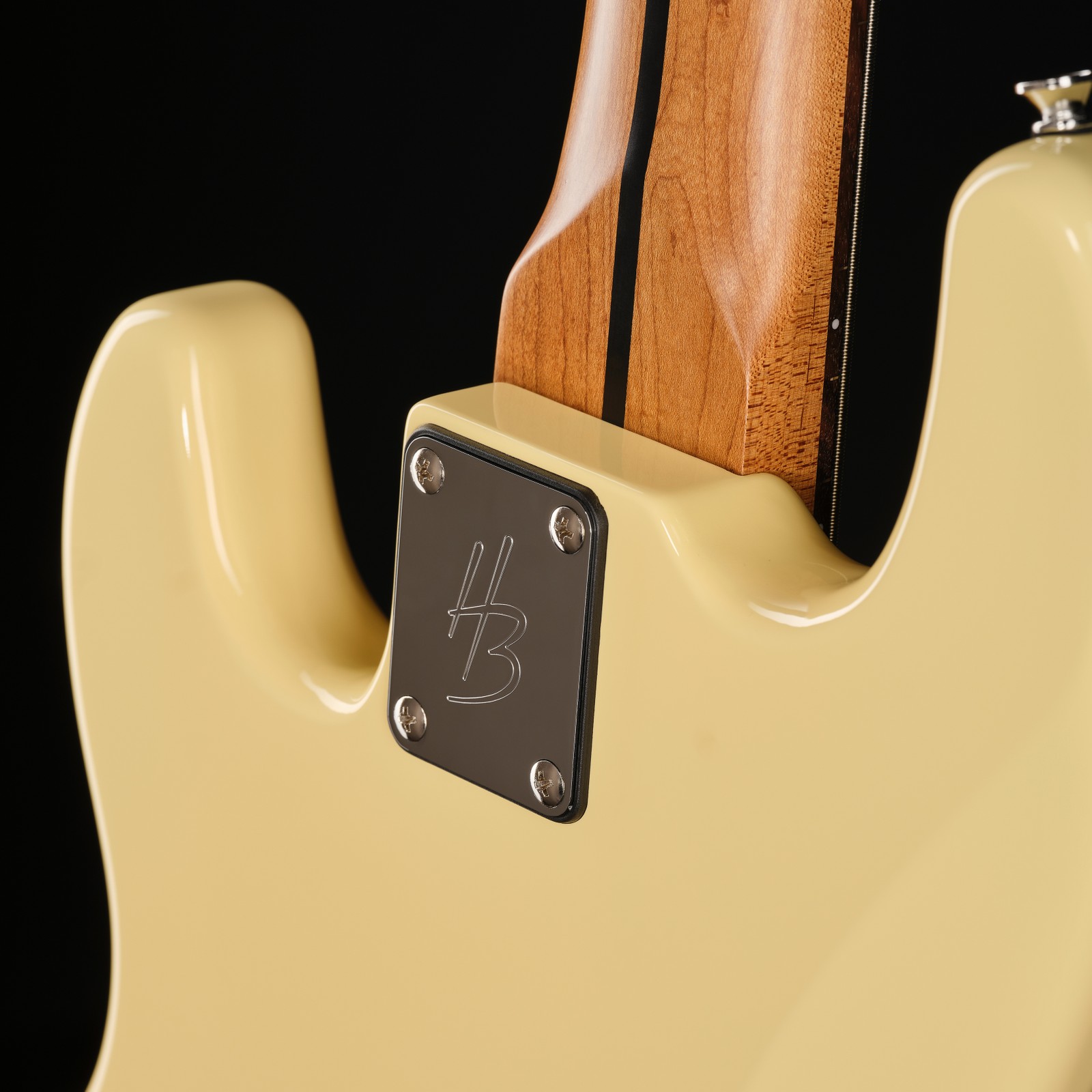 Halsübergang des 5-Saiter E-Bass Harley Benton PJ-75 VW Vintage