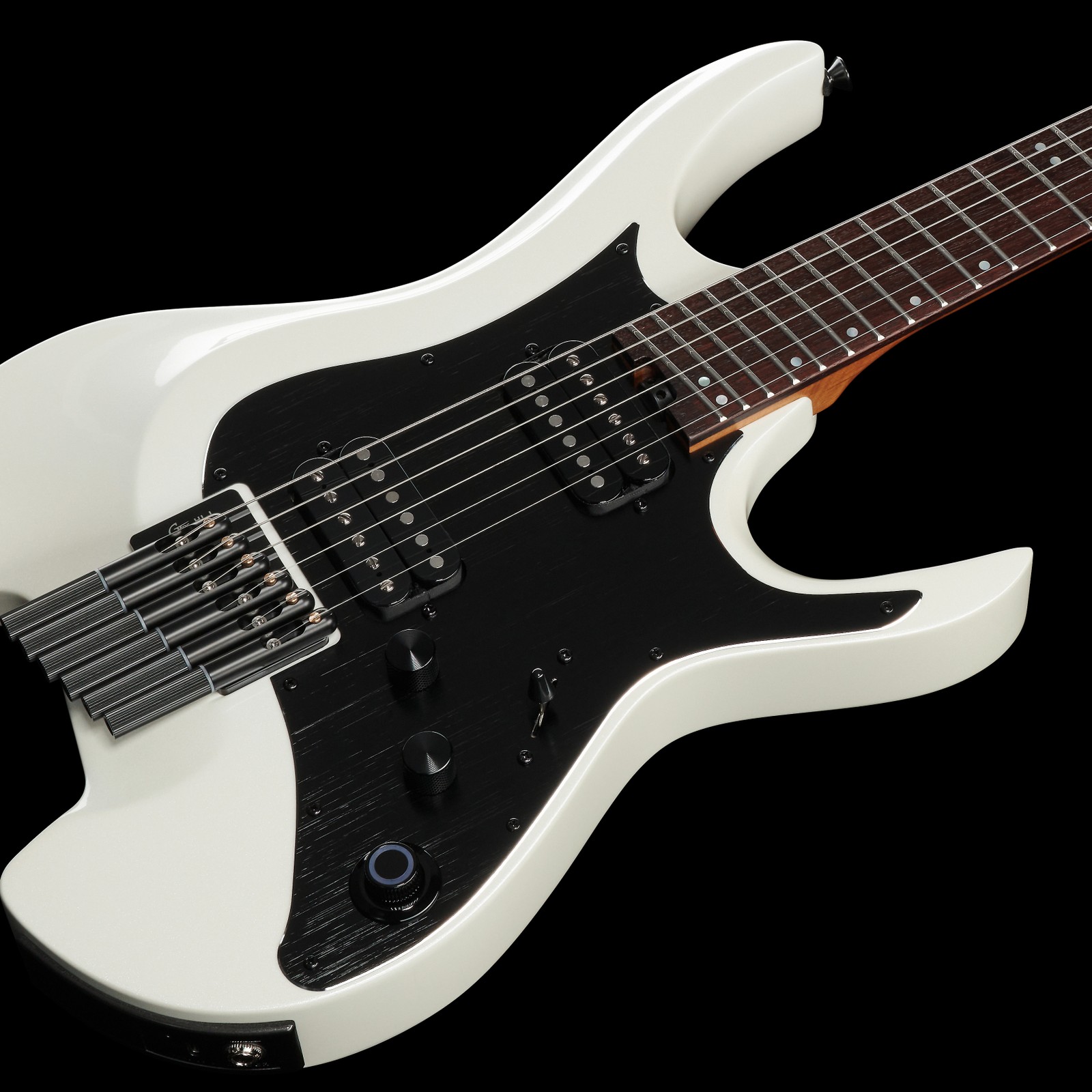 Doble humbucker en la Mooer GTRS Guitars Wing 800 Int PW