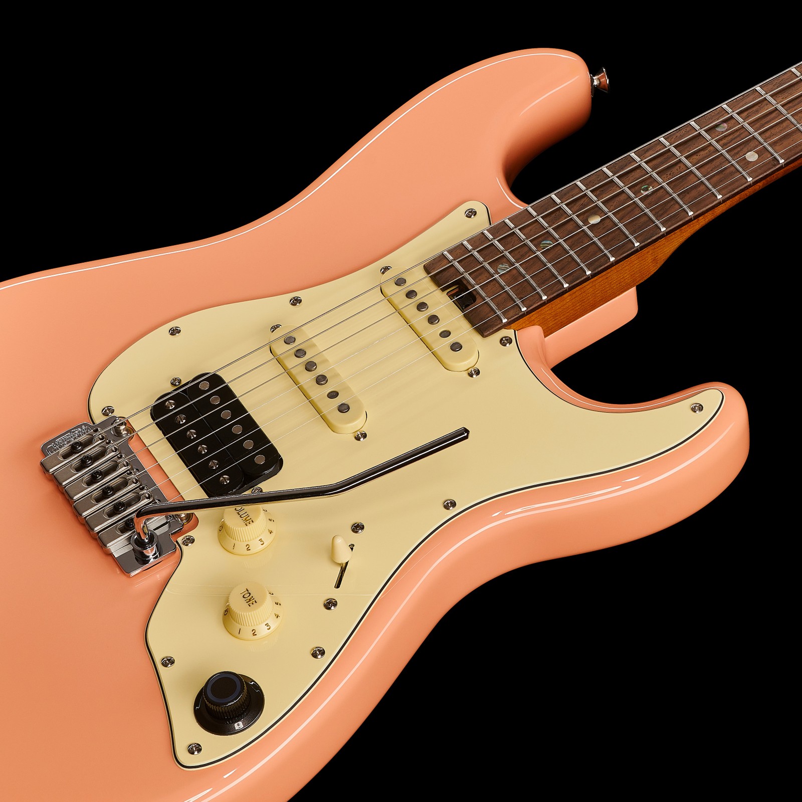 Controls on the Mooer GTRS Guitars Prof. 800 FP