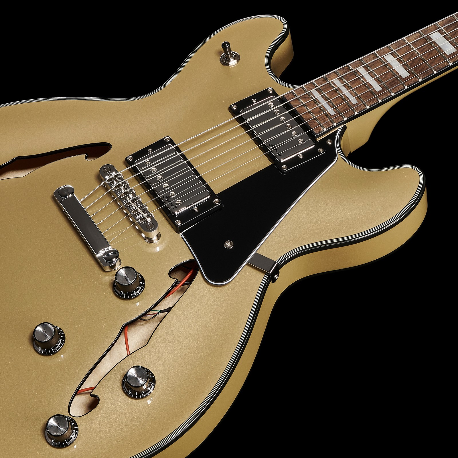 Harley Benton HB-35Plus Shoreline Gold with two humbucker pickups