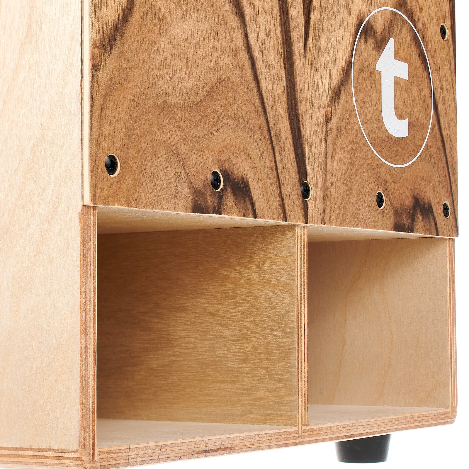 Resonanzöffnung des Thomann TCA Bass Boost Cajon