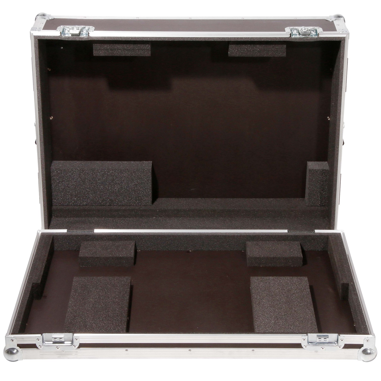 Innenausstattung des Thon Mixercase Yamaha MGP24X