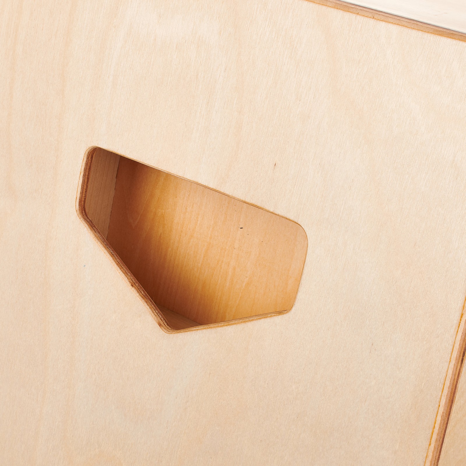 Tragegriff des Thomann TCA Bass Boost Cajon