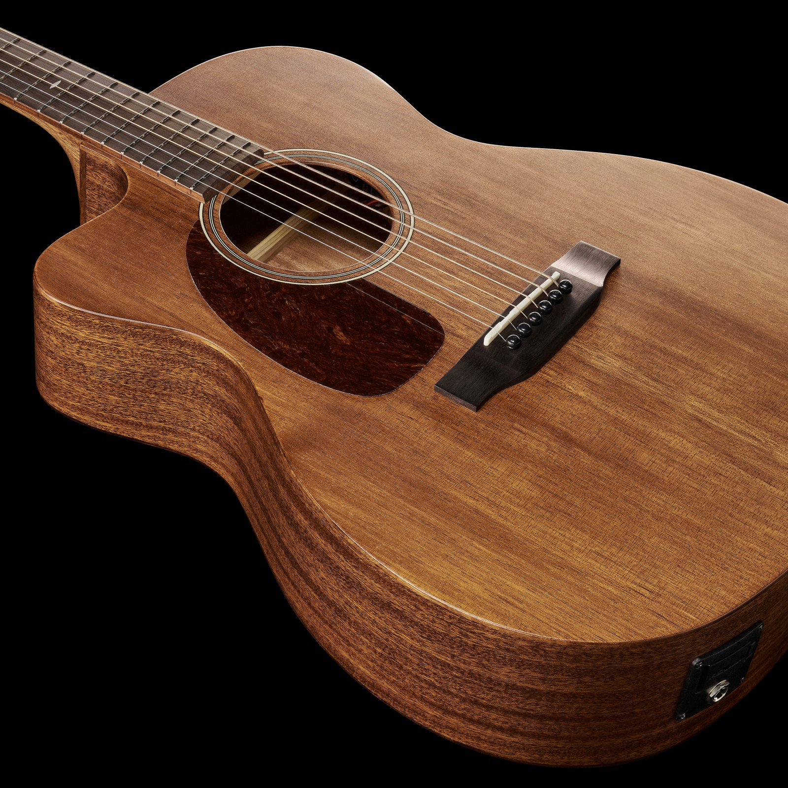 gabon mahogany top on the Harley Benton Custom Line CLA-15MCE LH