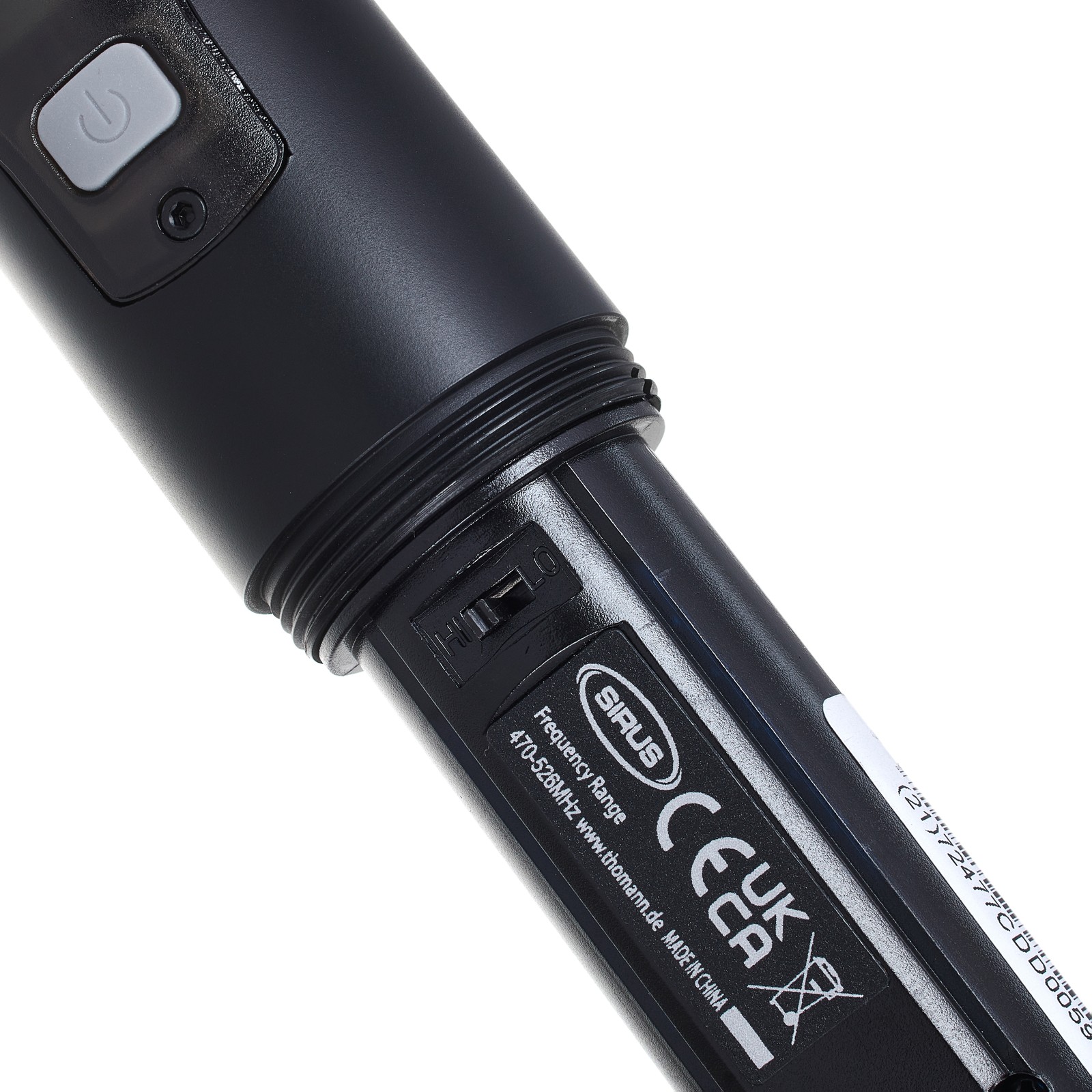 Battery compartment of the Sirus Quad H 470 wireless handheld microphone