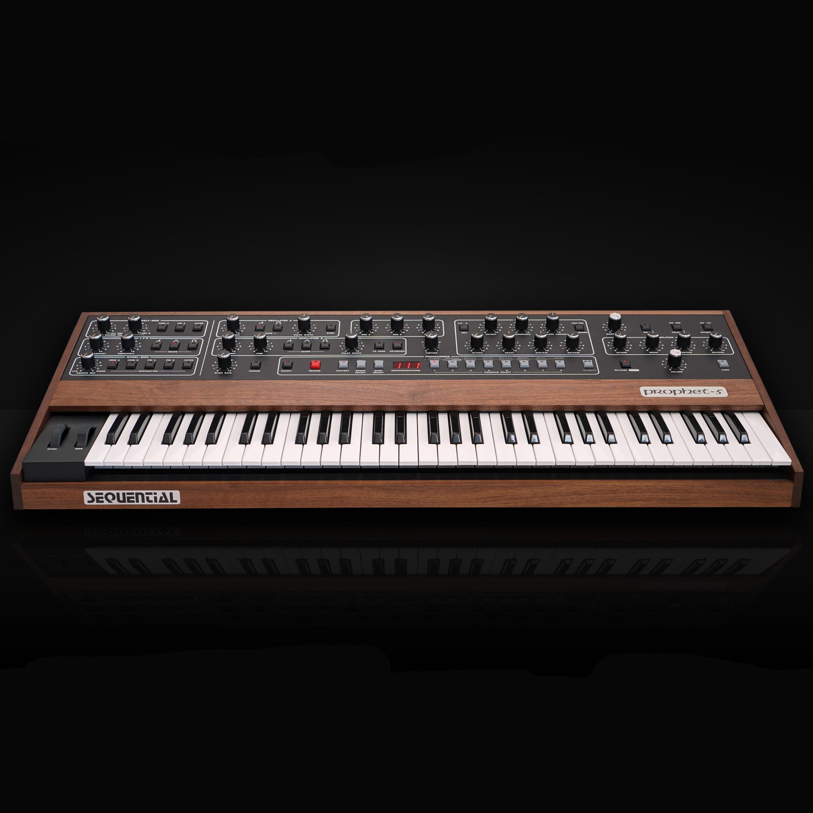Sequential Prophet 5 Frontansicht