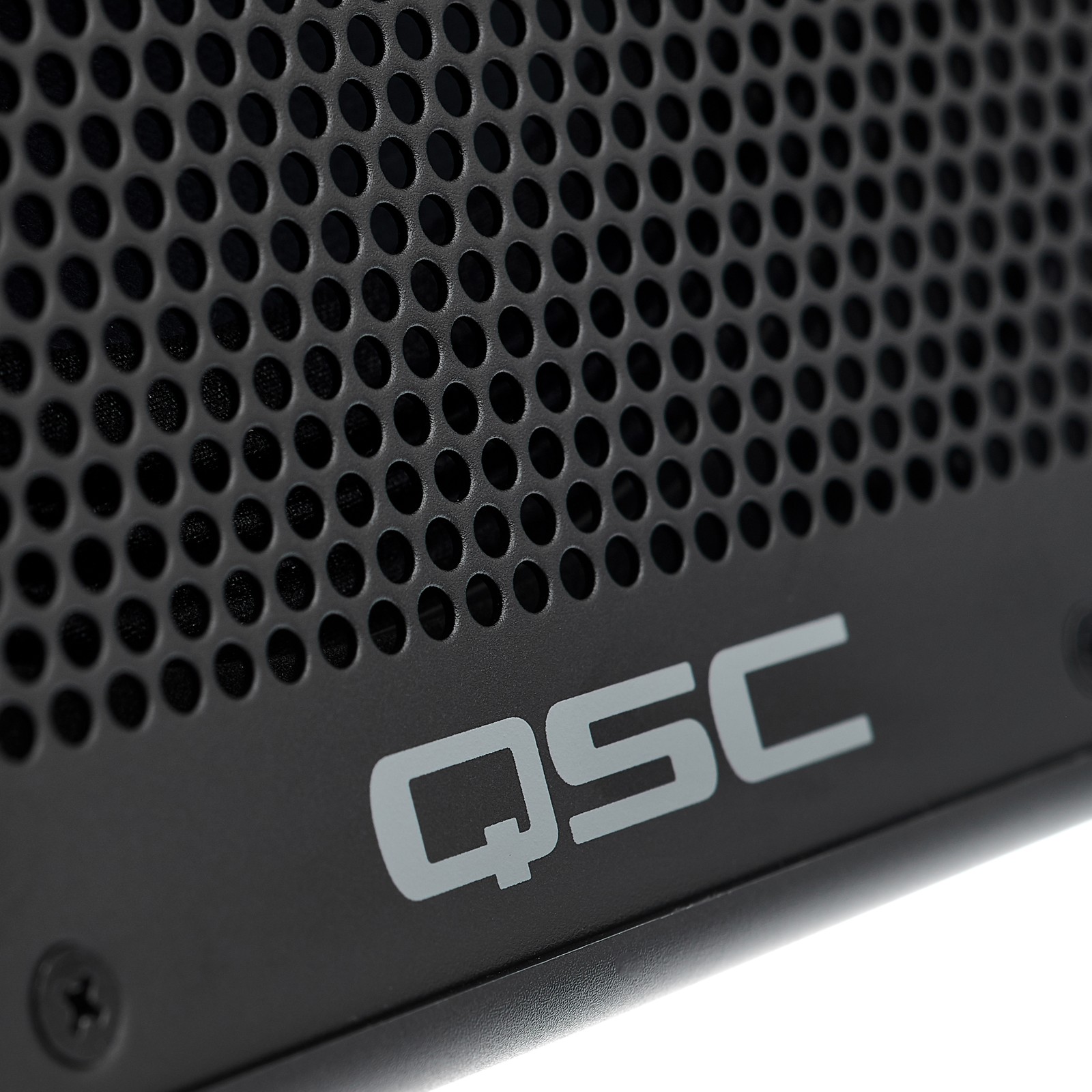 QSC CP12, Logo