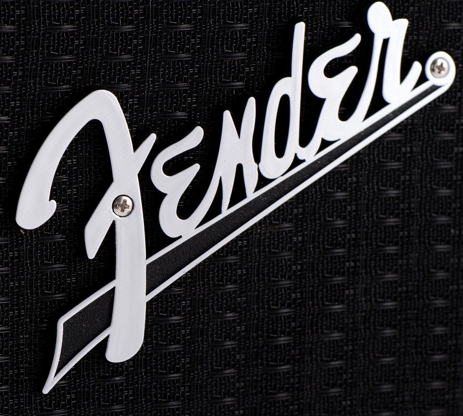 Fender Logo am Acoustasonic 15 Combo für Akustikgitarren