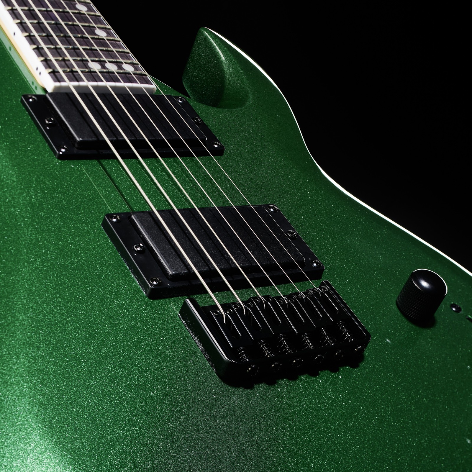 Zwei Humbucker auf der Harley Benton R-446 Green Metallic