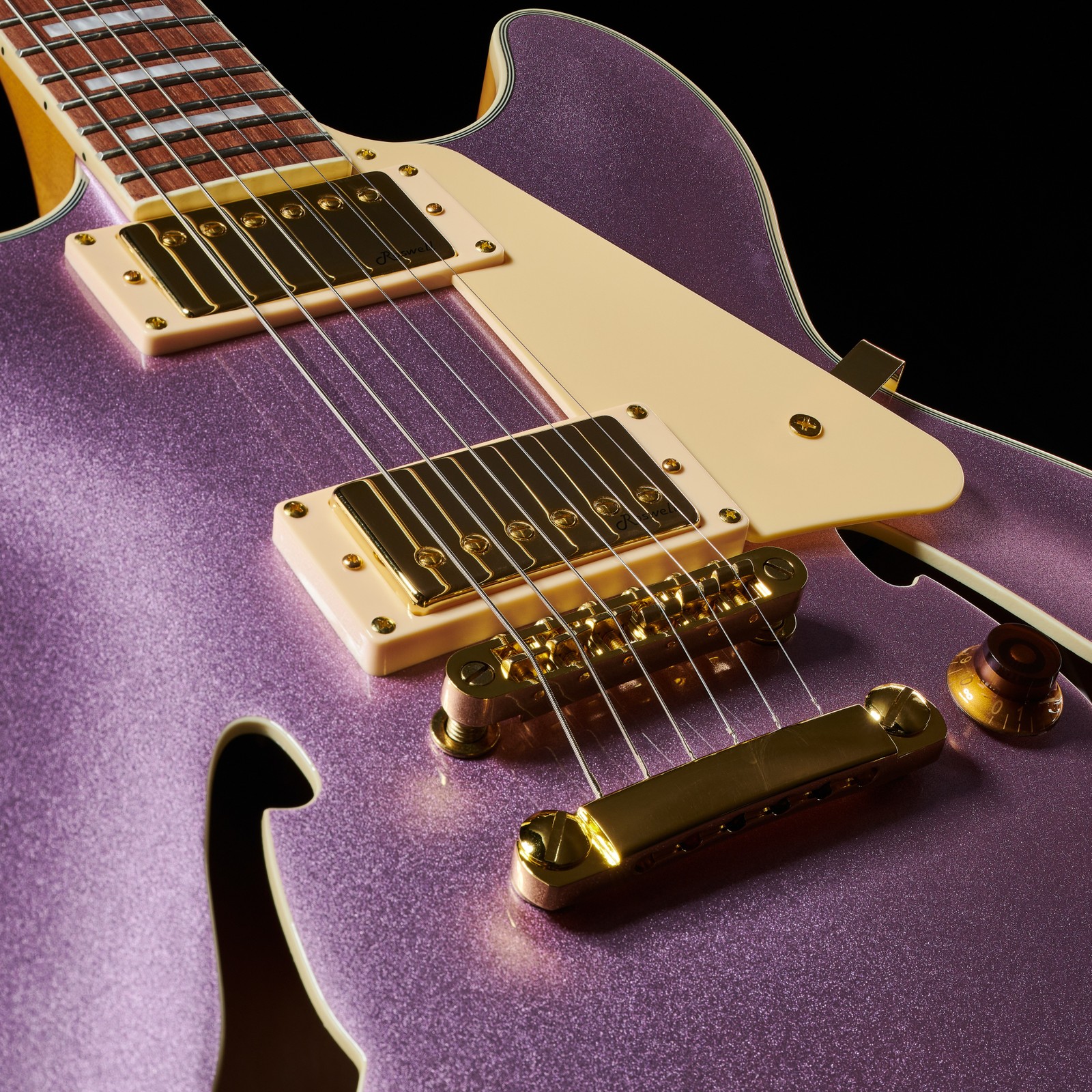 Harley Benton HB-35Plus Metallic Plum Guitarra eléctrica semihueca frontal del cuerpo