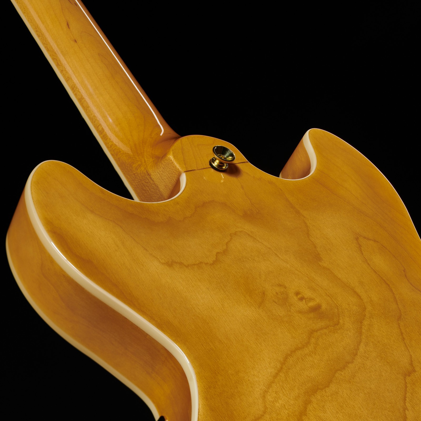 Detalle del Harley Benton HB-35Plus Metallic Plum Guitarra eléctrica semihueca