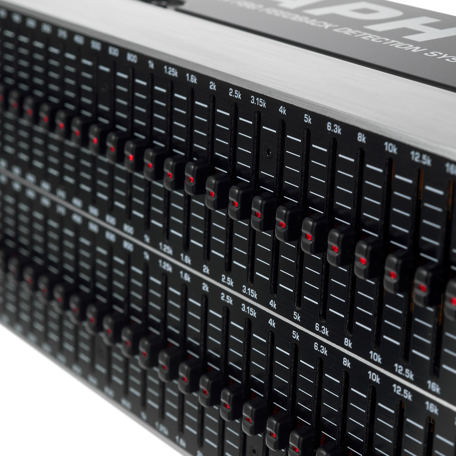 Frontal del ecualizador de 31 bandas Behringer FBQ6200HD Ultragraph Pro