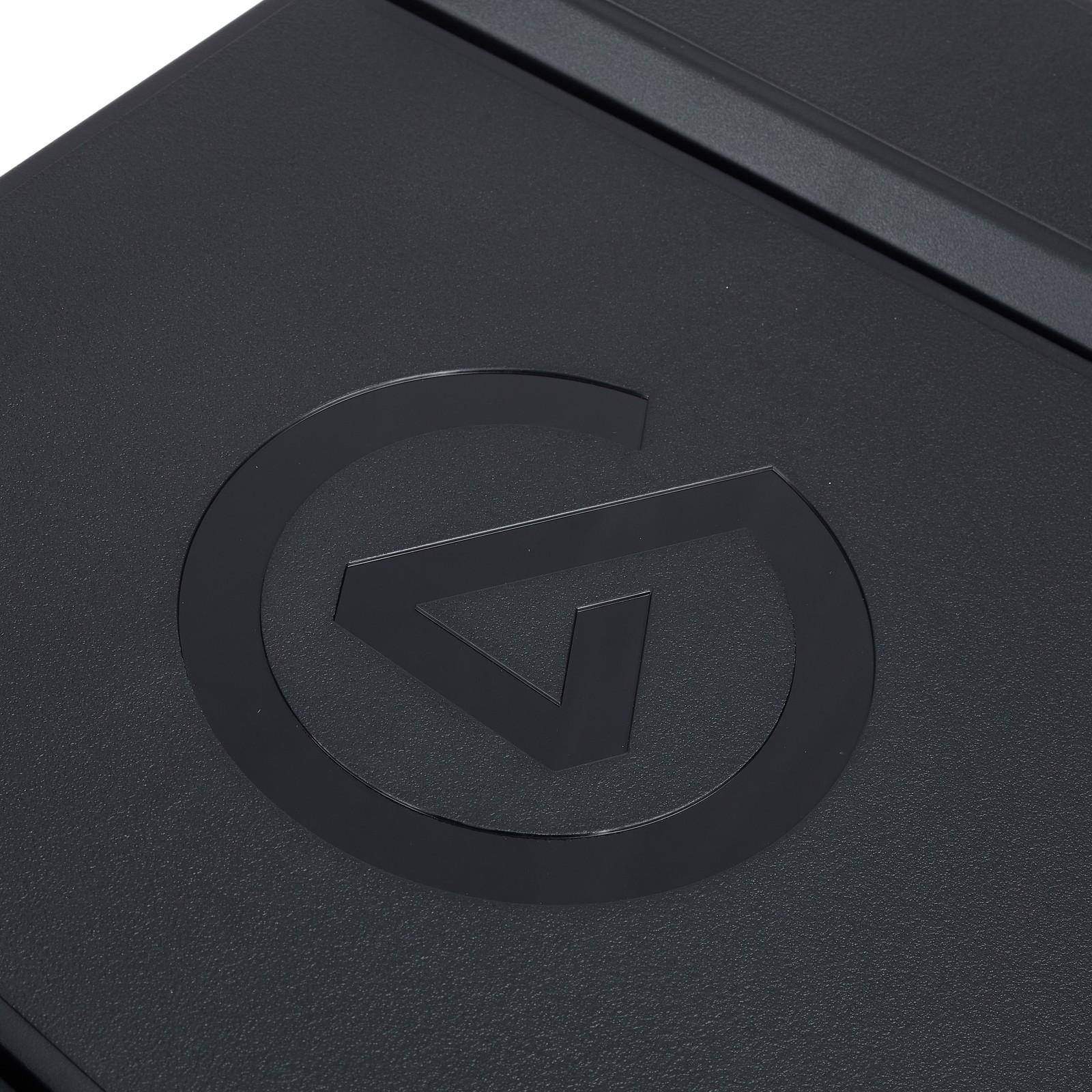 Herstellerlogo auf dem Elgato Stream Deck Pedal