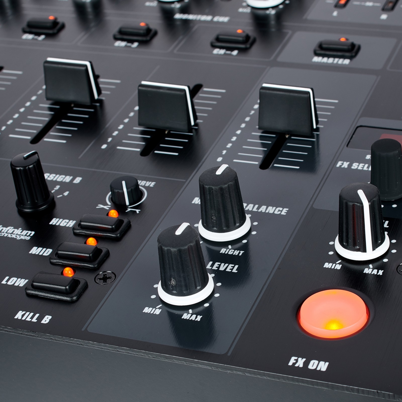 Behringer Djx900 USB Fader
