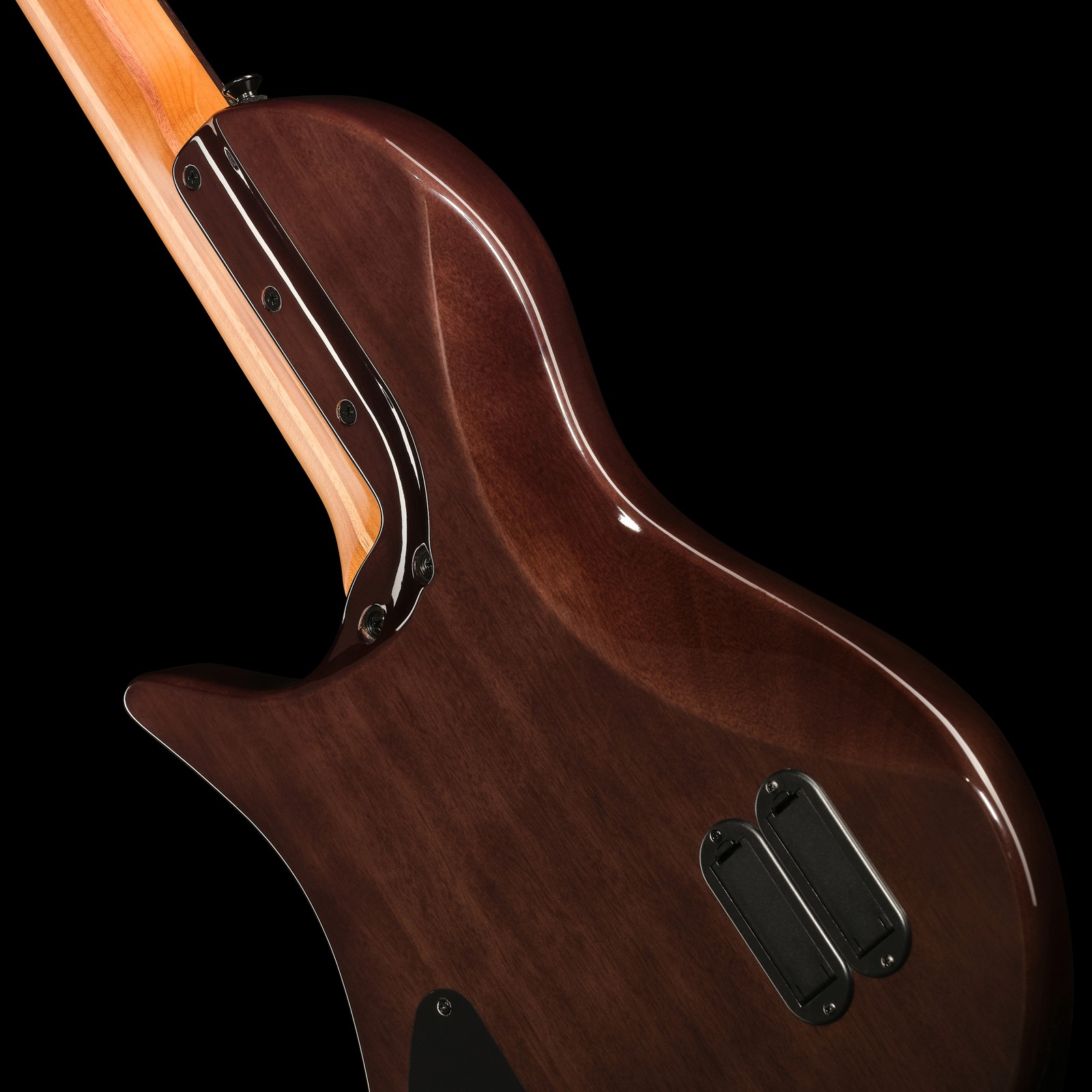 Halsübergang des Harley Benton MSB-5 Black Flame Burl 5-Saiter E-Bass