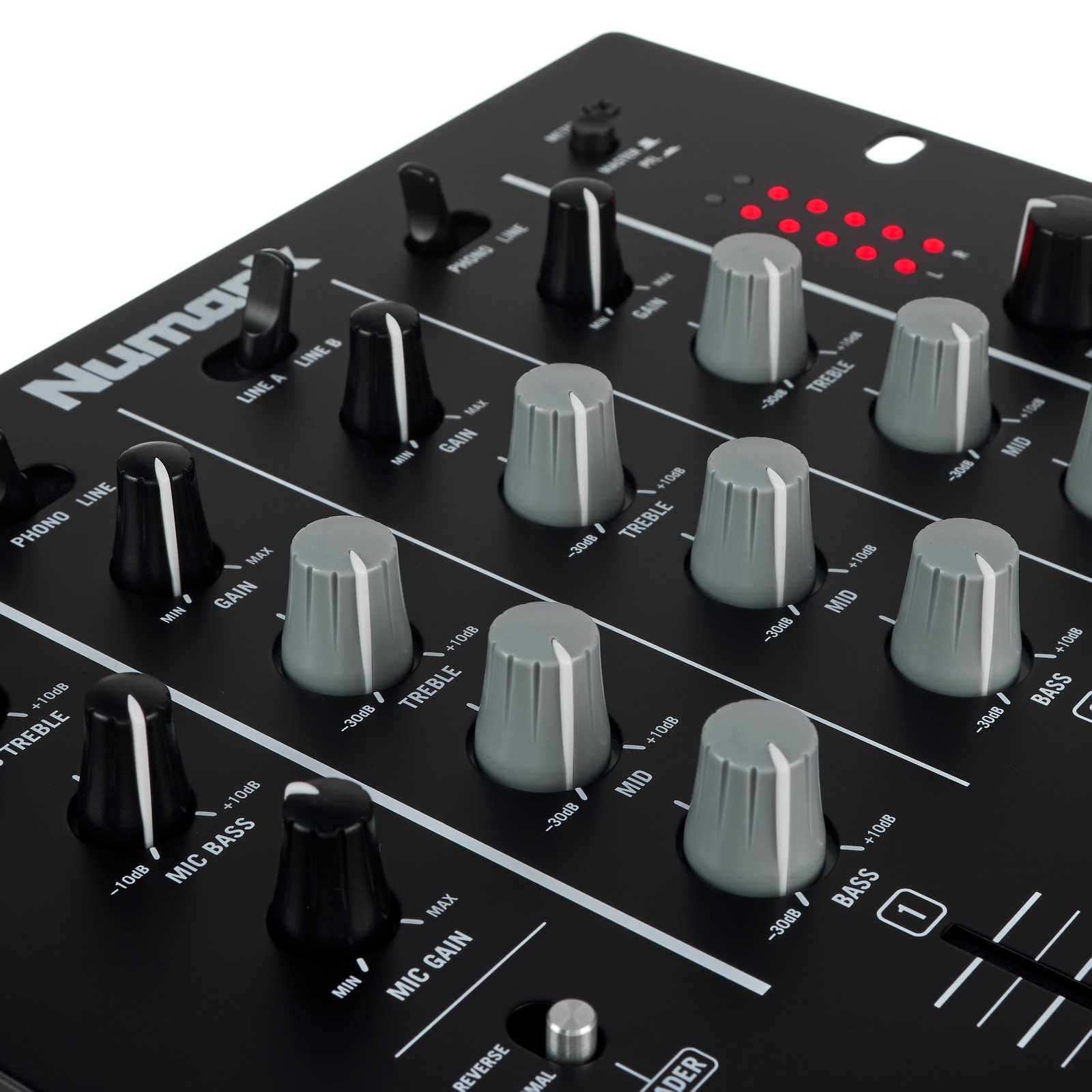 Numark M 4 Black Potis