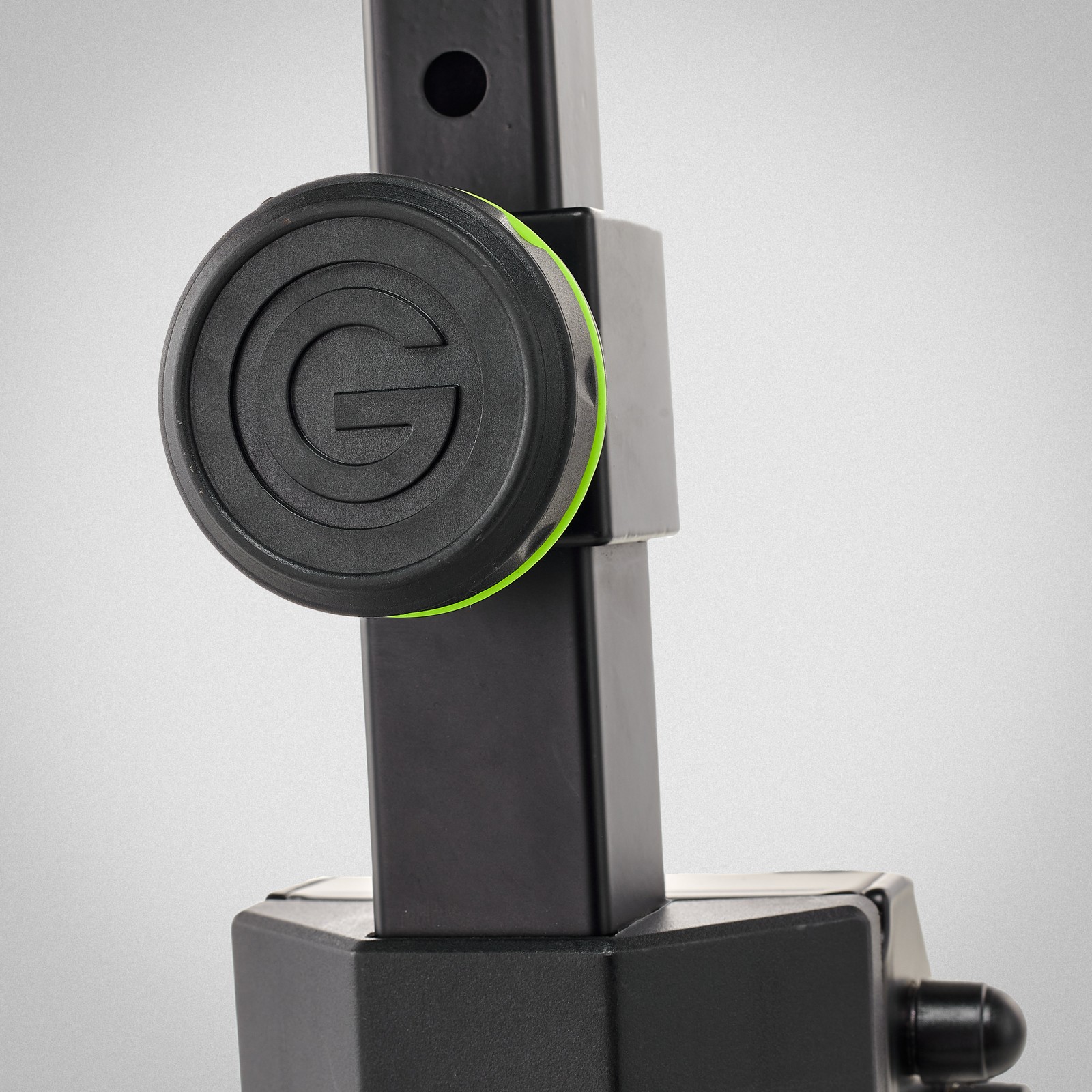 Herstellerlogo auf der Gravity FM SEAT1 BR Stehhilfe