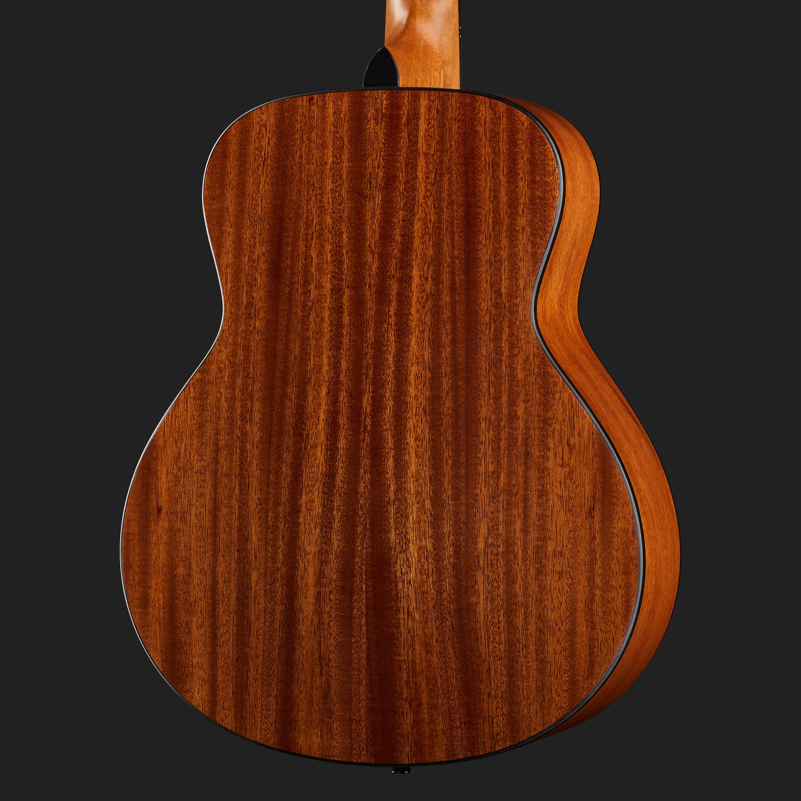 Mahagonikorpus der Harley Benton GS-Travel Mahogany Westerngitarre