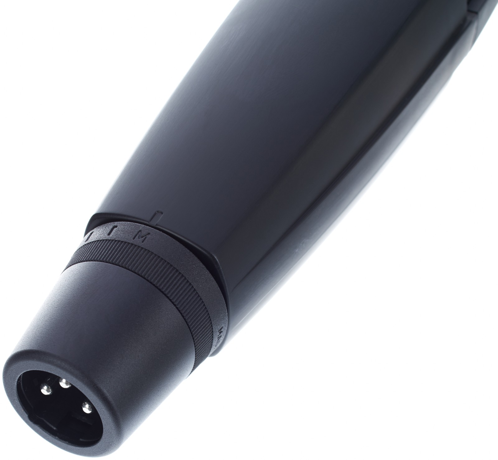 Sennheiser MD 421-II, XLR-connection