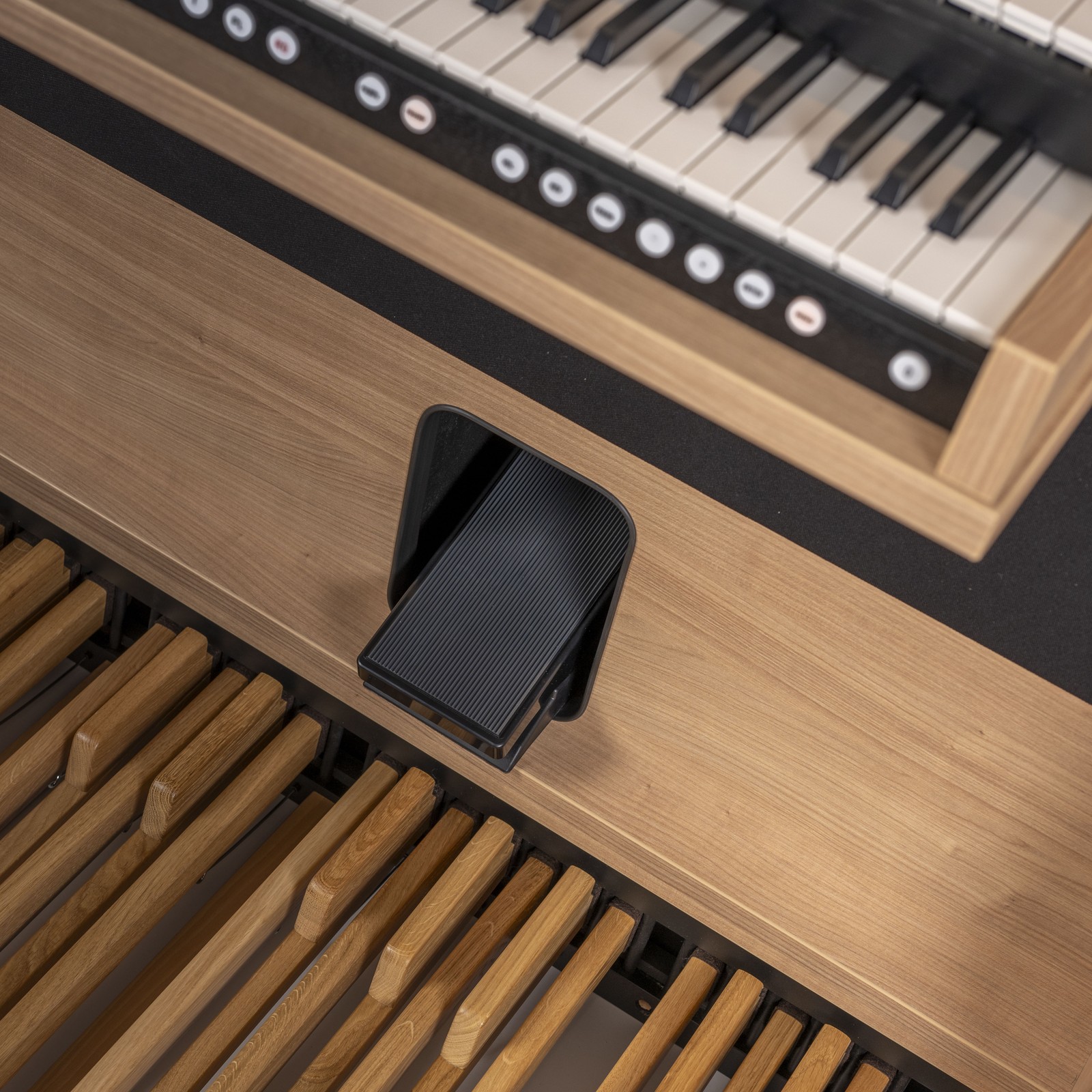 Pedale der Johannus Studio P 360 Light Riverside Sakralorgel