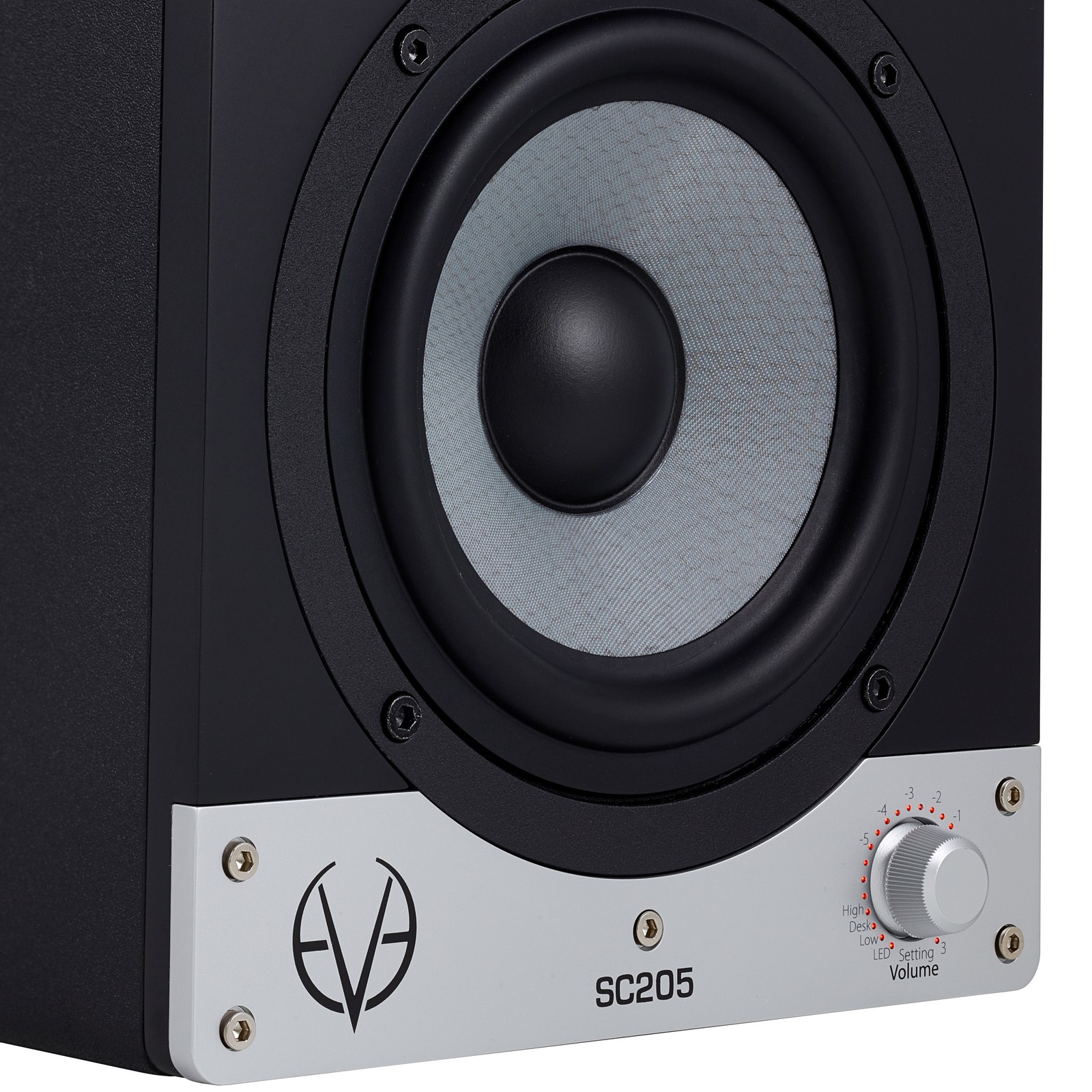 Detailansicht des aktiven EVE audio SC205 2-Wege Studiomonitor