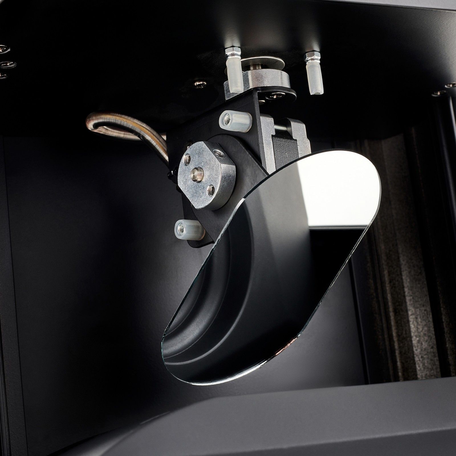 Varytec Hero Scan 150 with mirror rotation