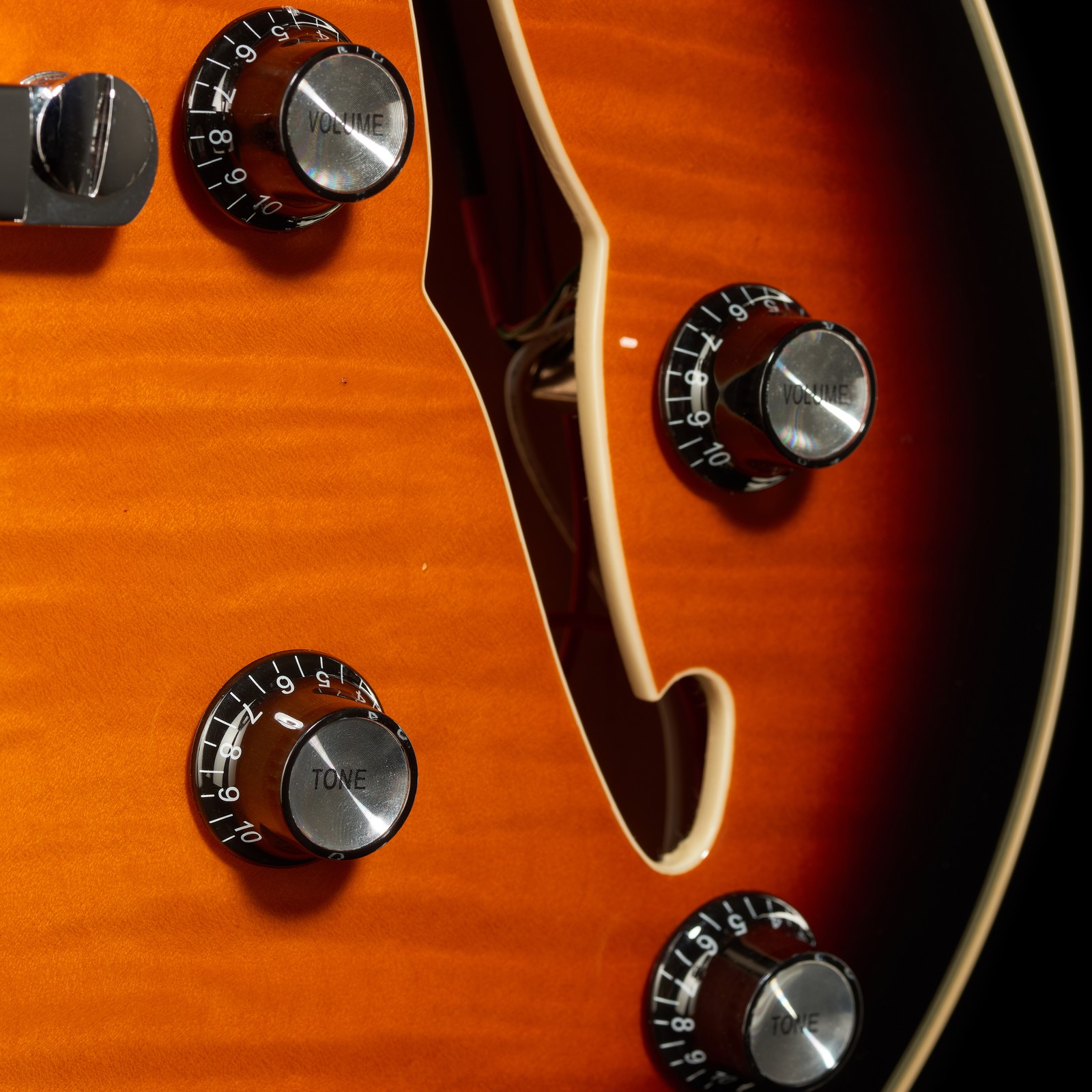 Détail du Harley Benton HB-35Plus Vintage Burst Guitare électrique