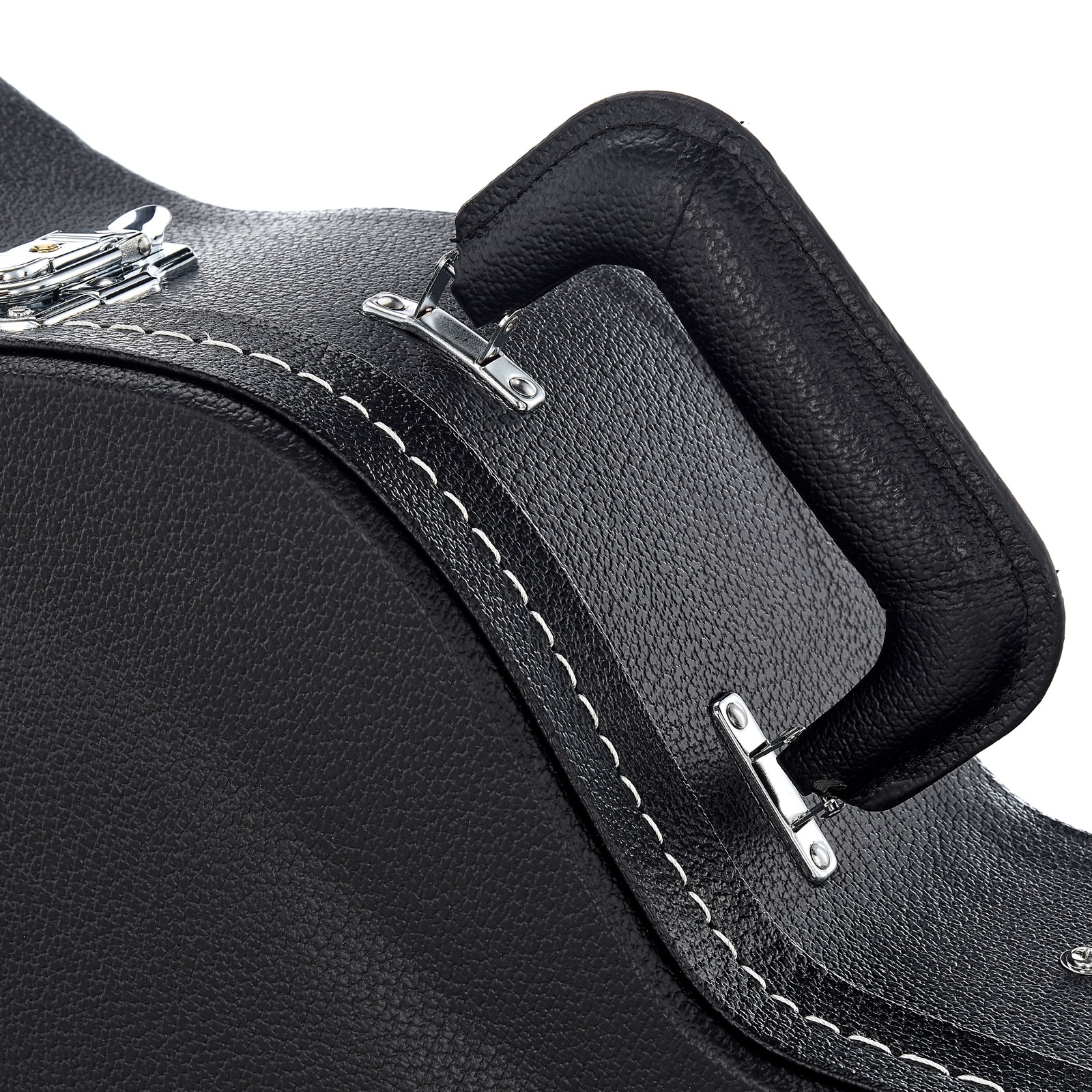 Ergonomically shaped handle on the Gator GW-Dread Case for steel-string guitars
