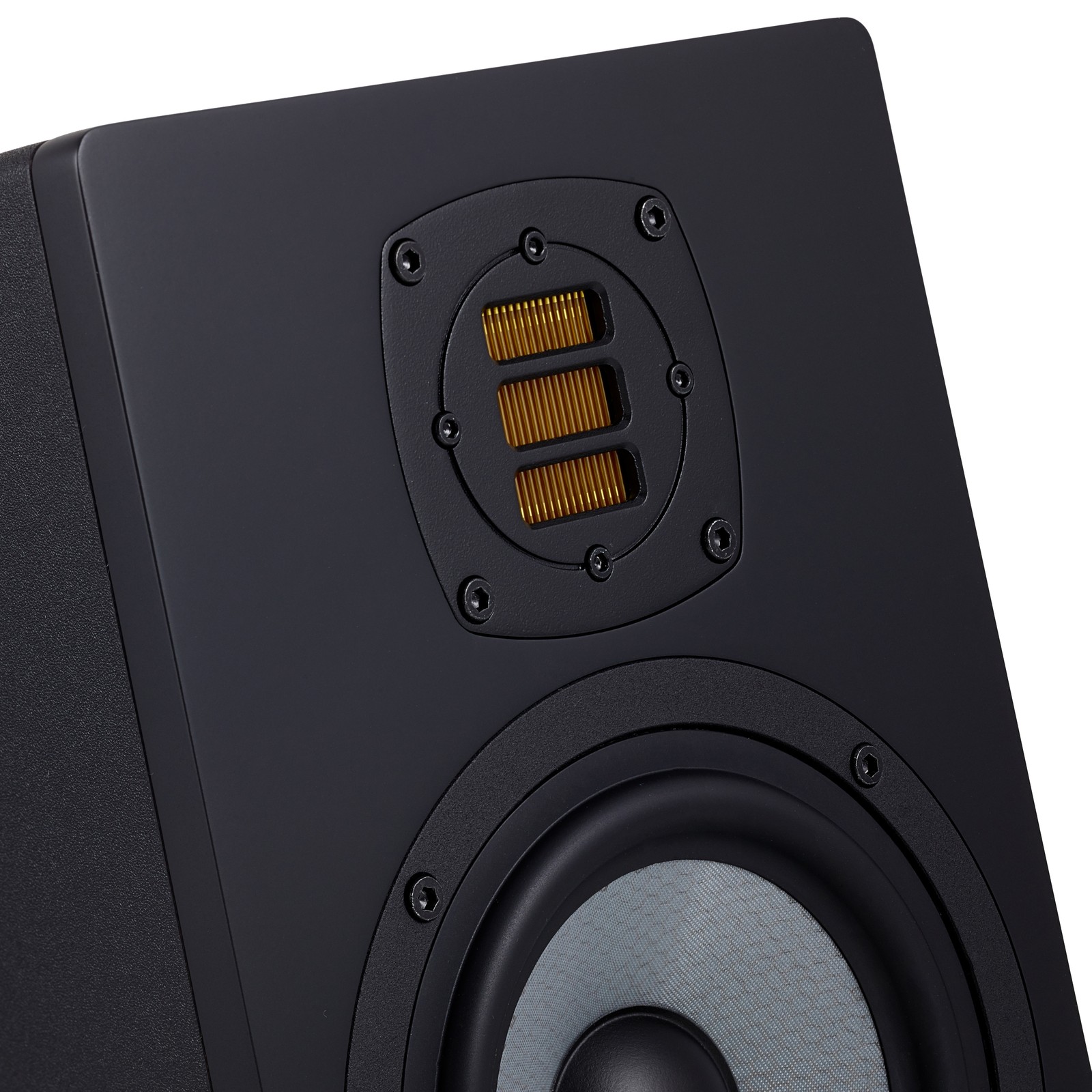 Detailansicht des aktiven EVE audio SC205 2-Wege Studiomonitor