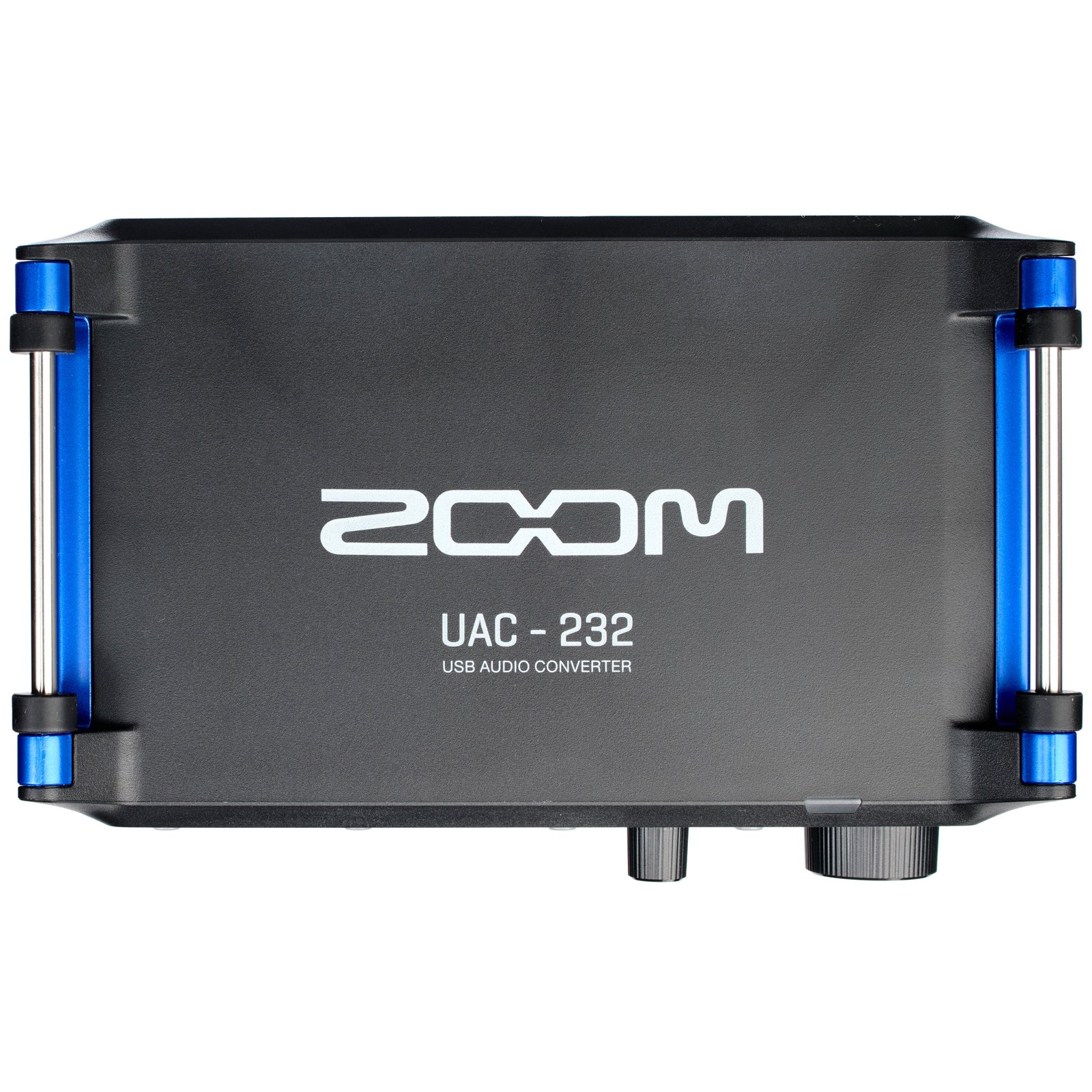 Gehäuseoberseite des Zoom UAC-232 mit Herstellerlogo