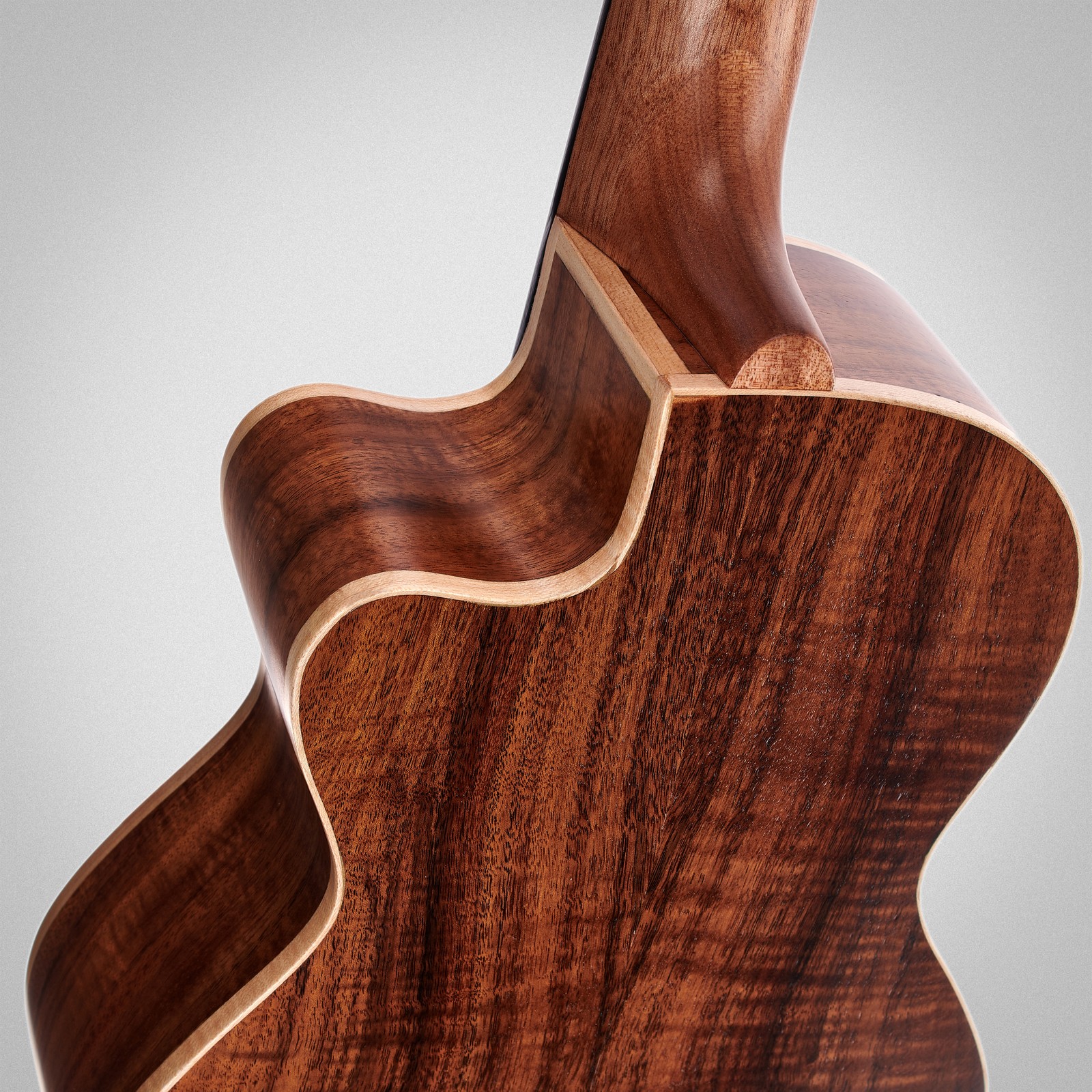 Back of Harley Benton Kahuna CLU-50T