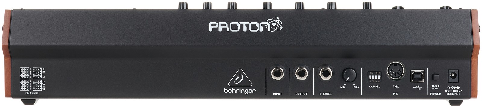 Rückseite des Behringer Proton mit Anschlüssen