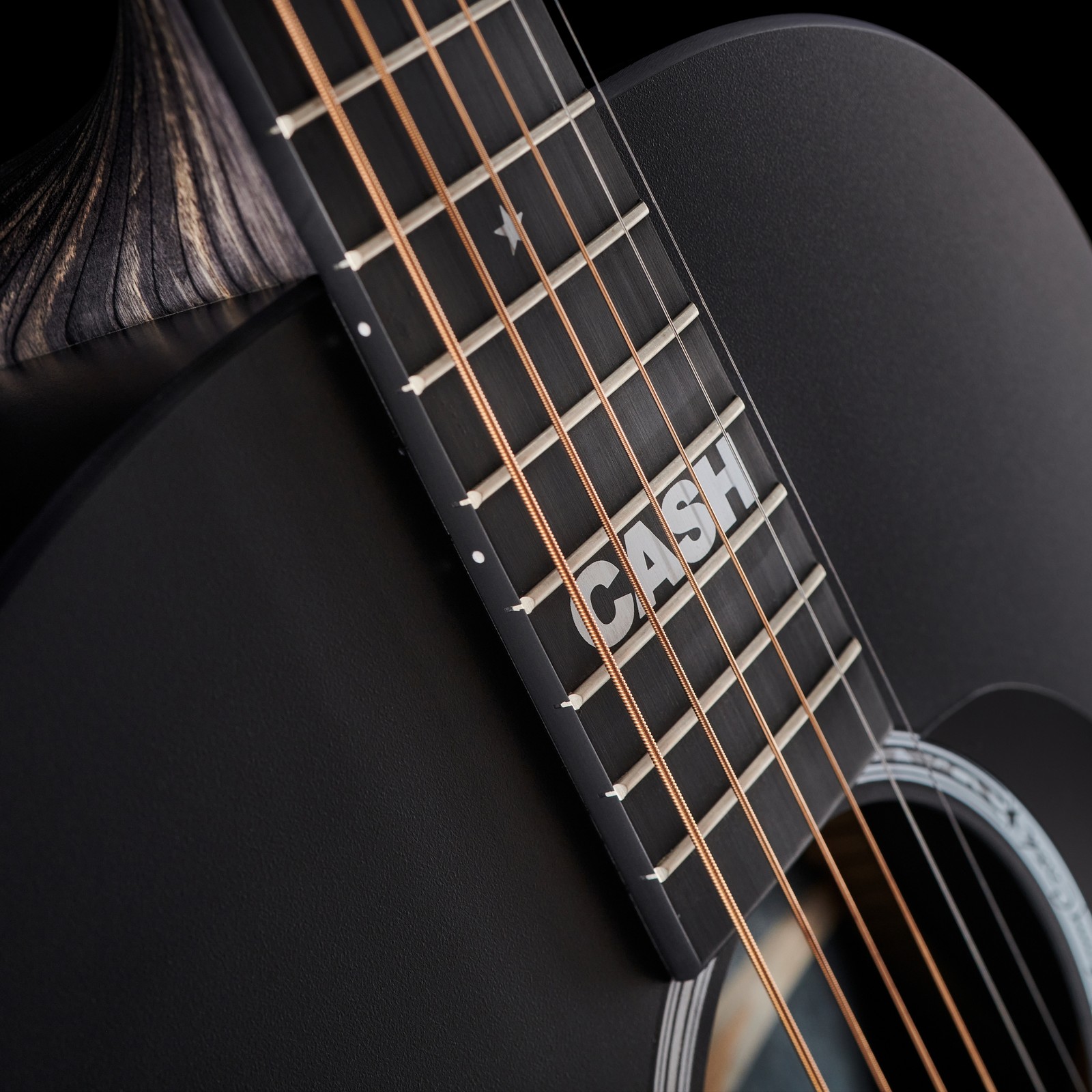 Martin Guitars DX Johnny Cash Schallloch und Cash Inlay