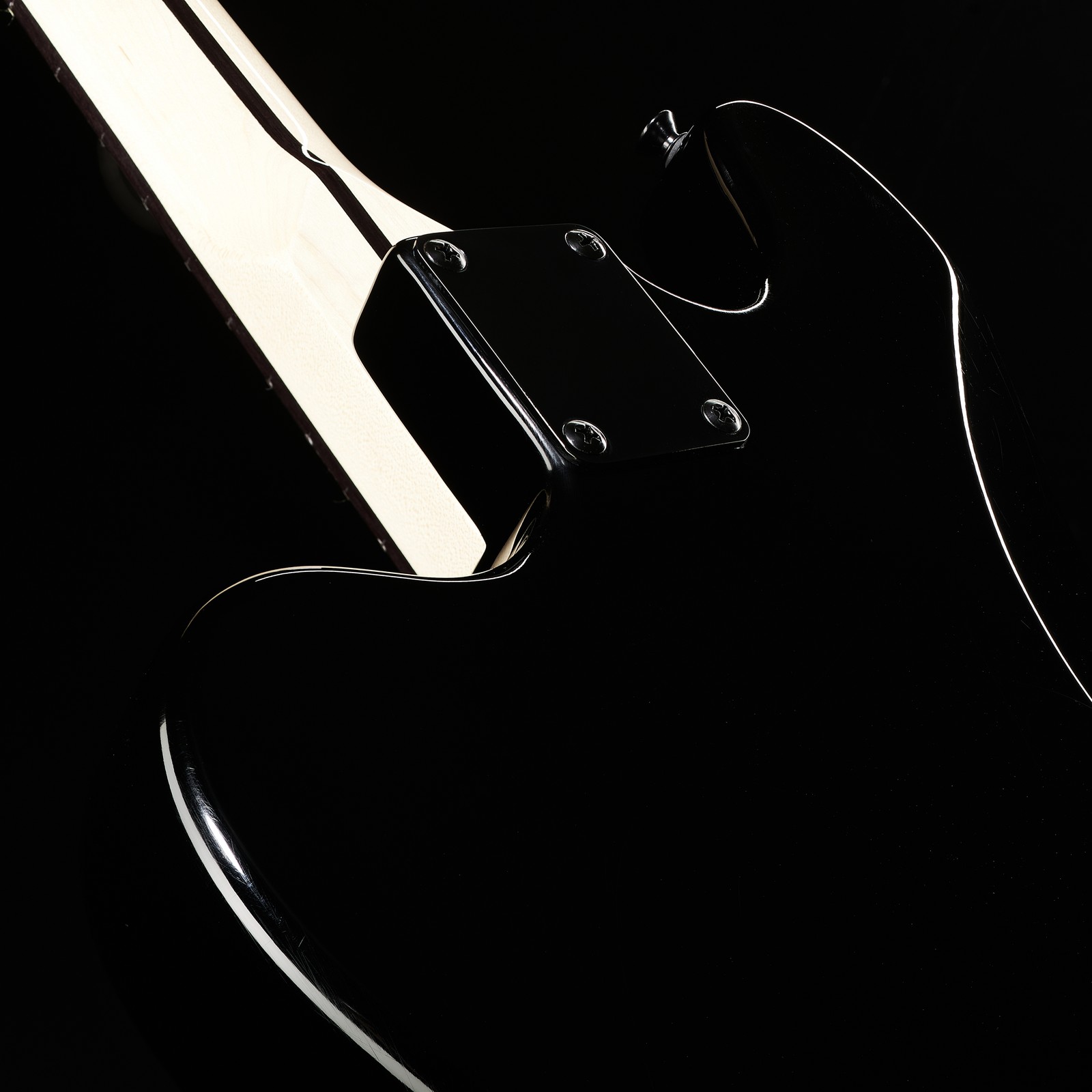 Harley Benton guitar neck joint